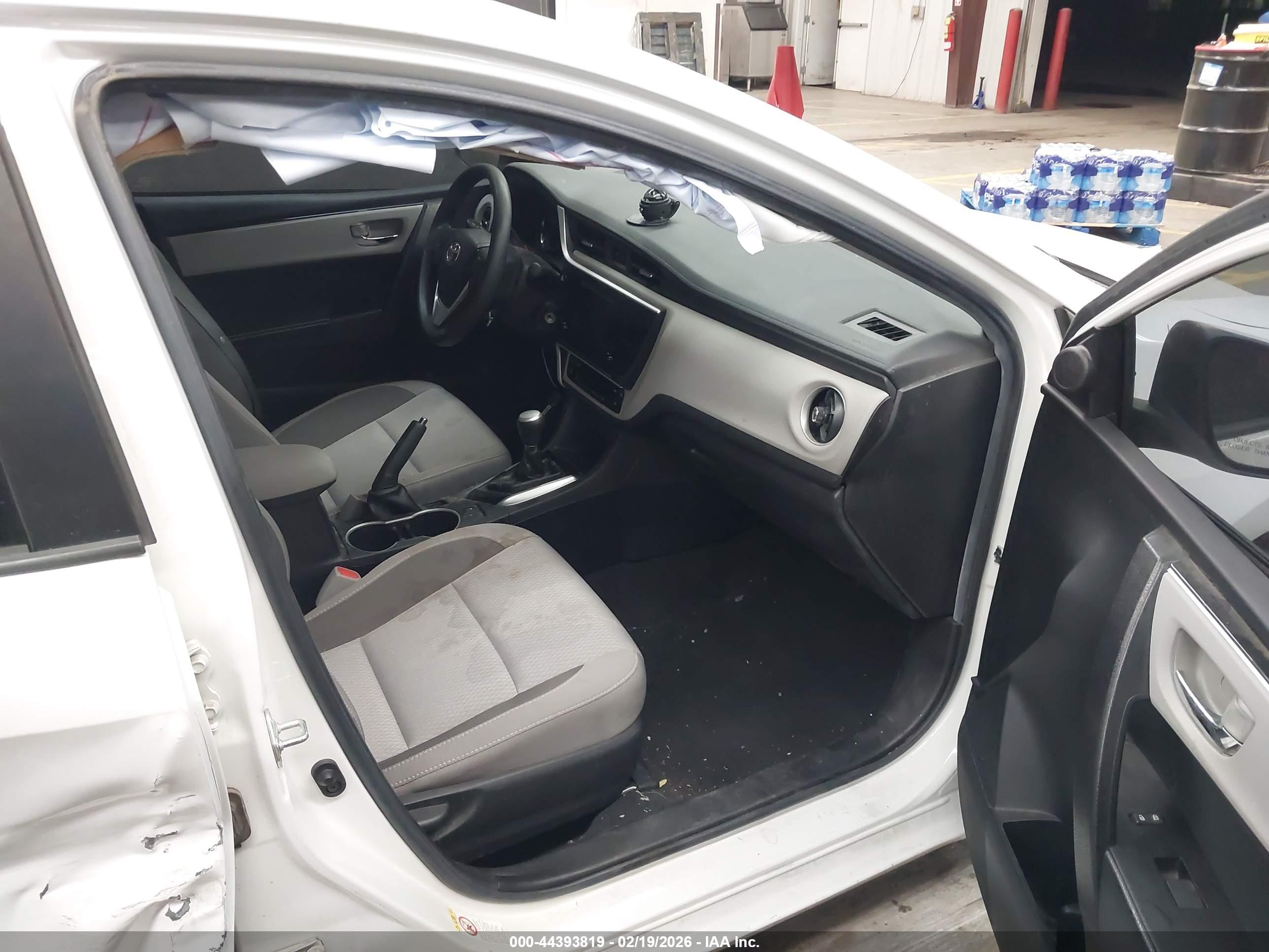 TOYOTA COROLLA image 5