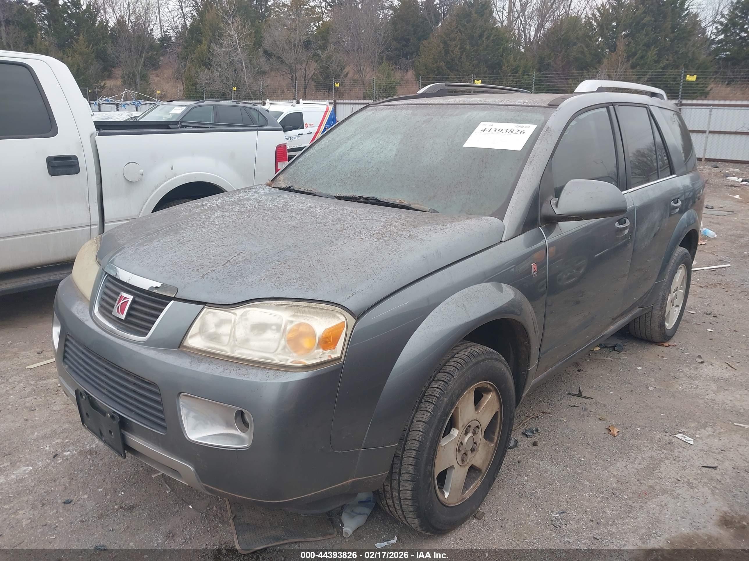 SATURN VUE image 2