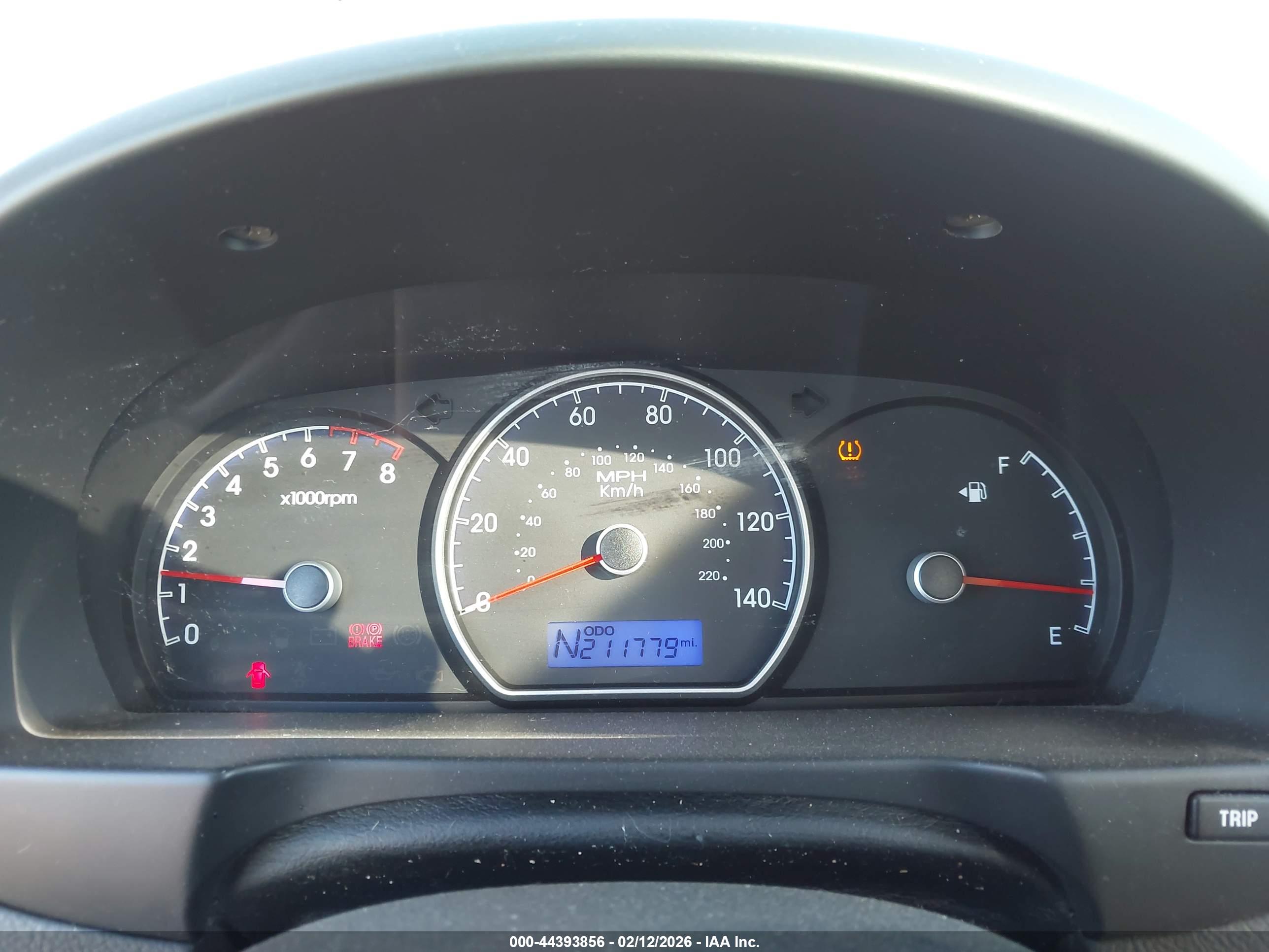 HYUNDAI ELANTRA image 7