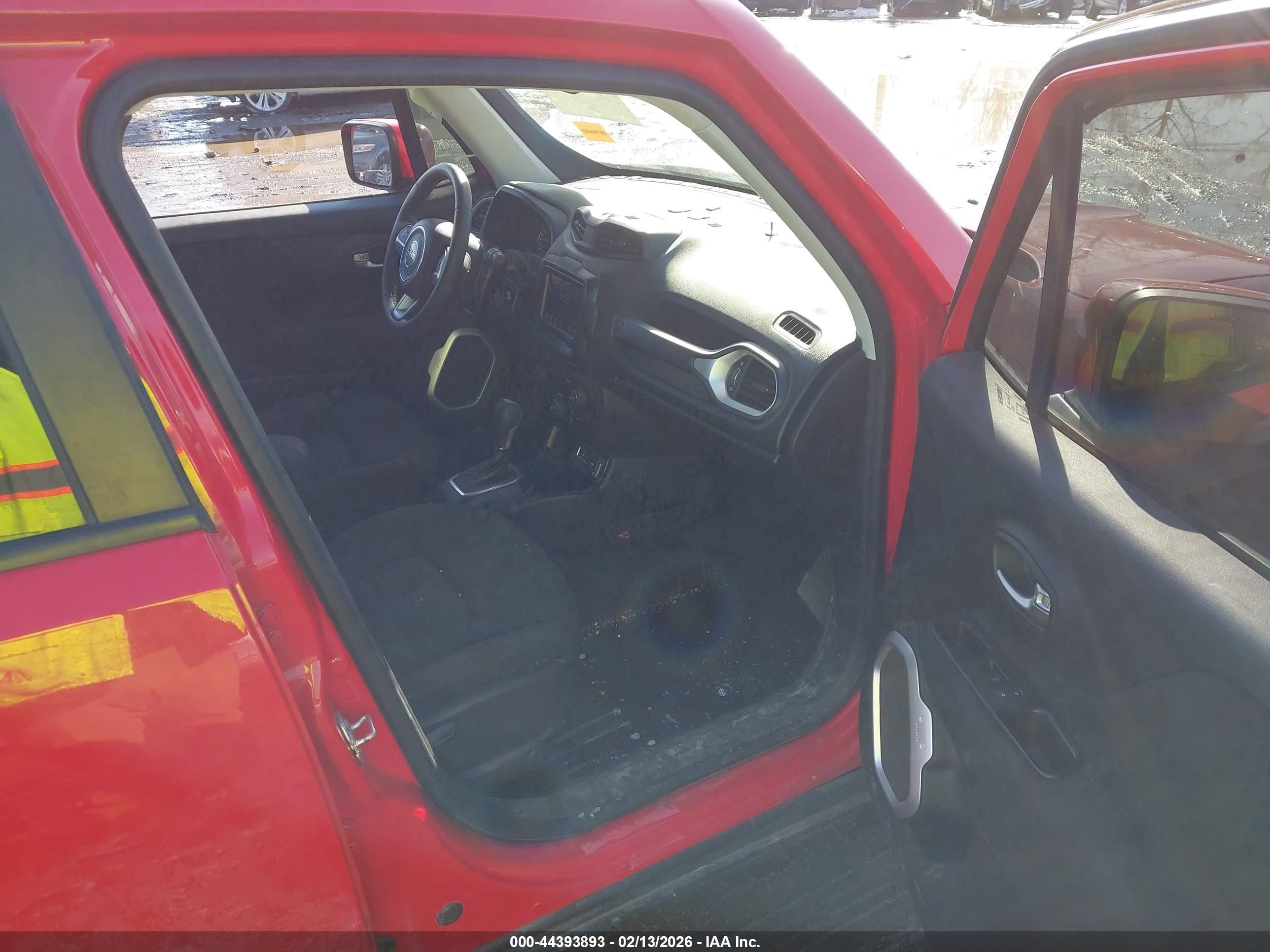 JEEP RENEGADE image 5