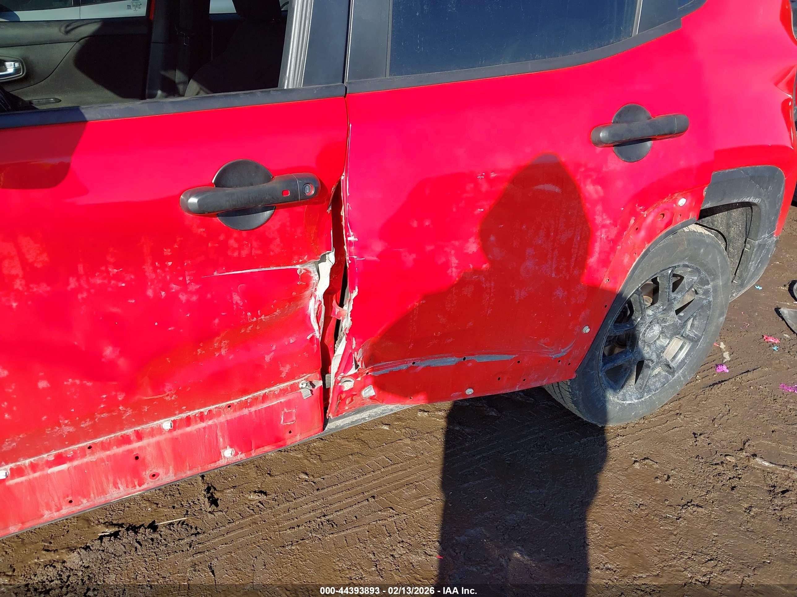JEEP RENEGADE image 6