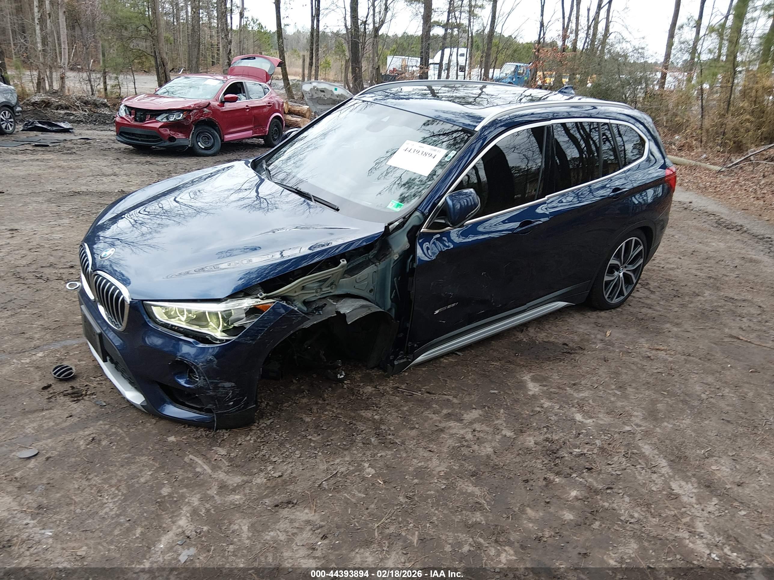 BMW X1 image 2