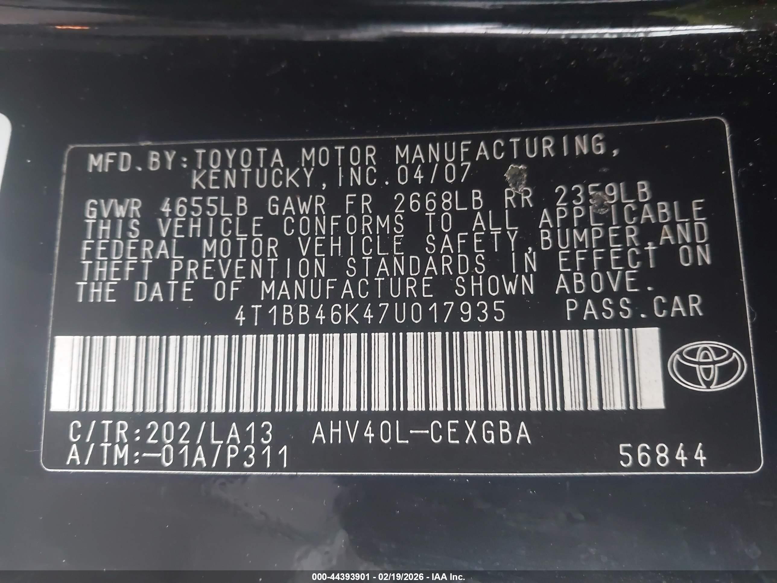 TOYOTA CAMRY image 9