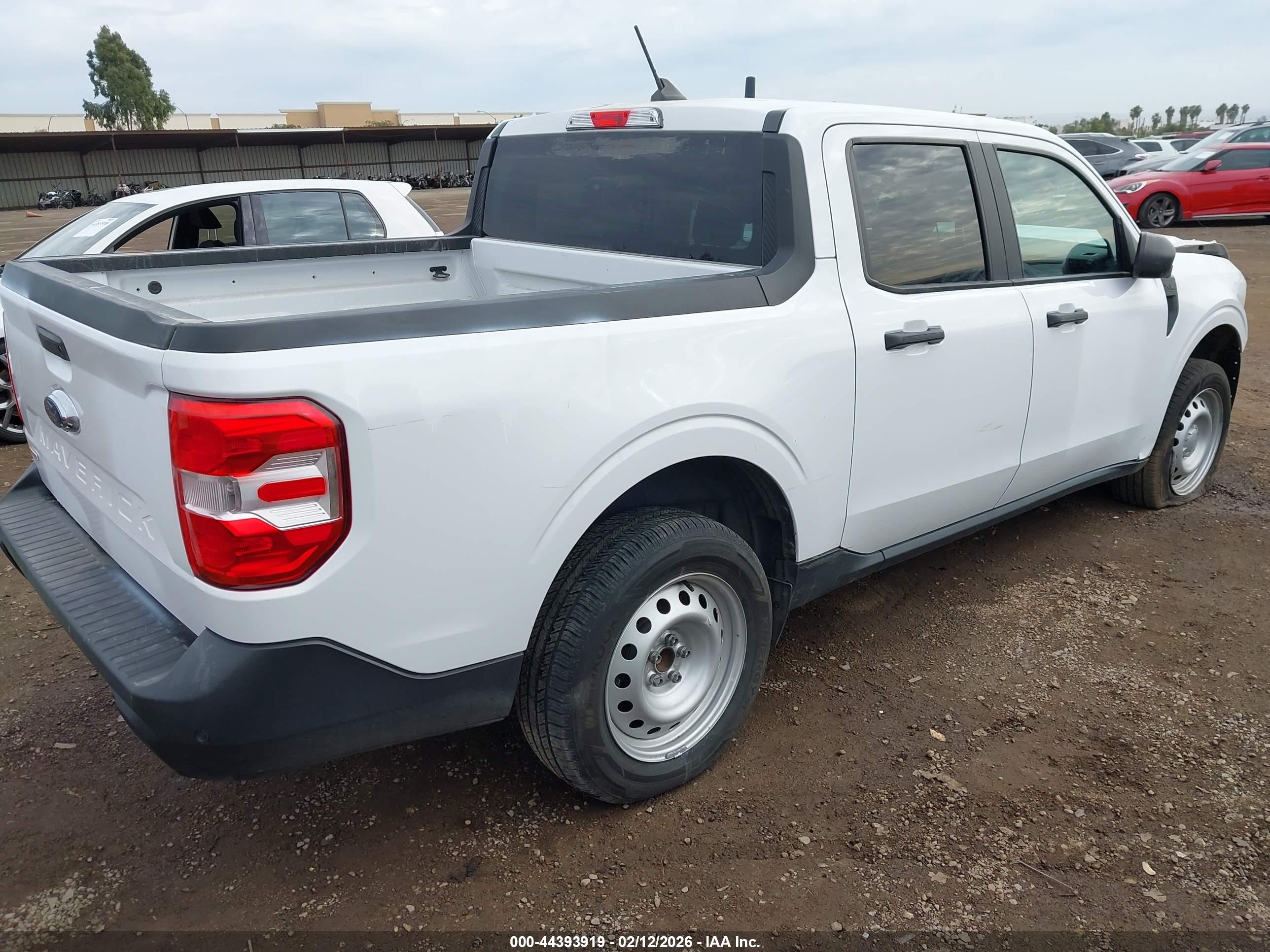 FORD MAVERICK image 4