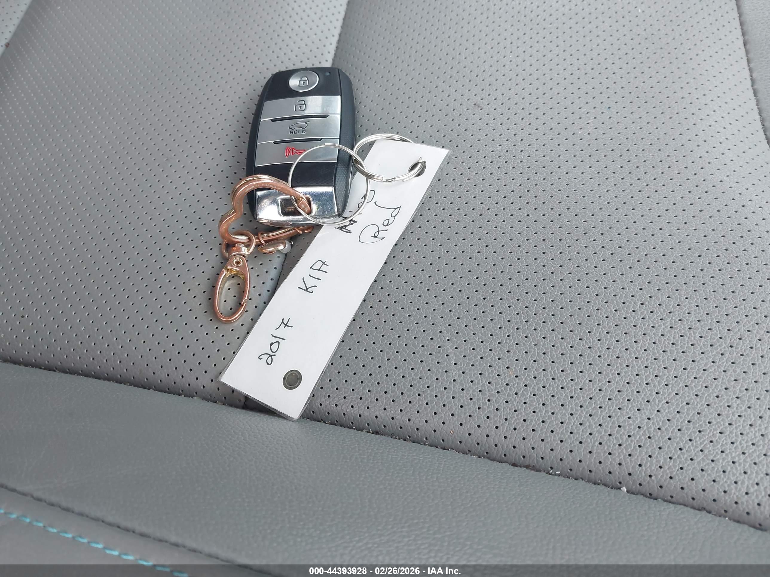KIA NIRO image 11
