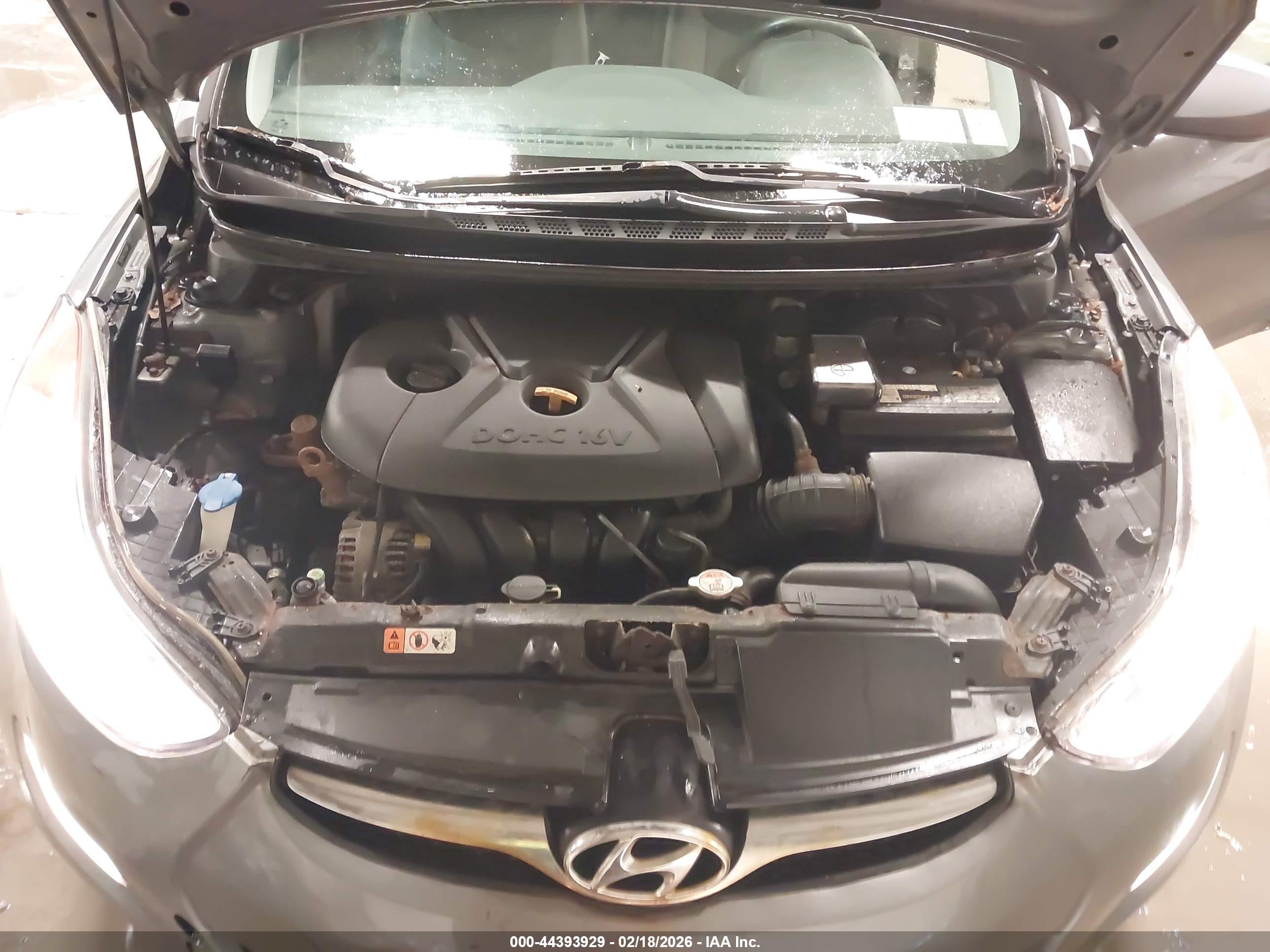 HYUNDAI ELANTRA image 10