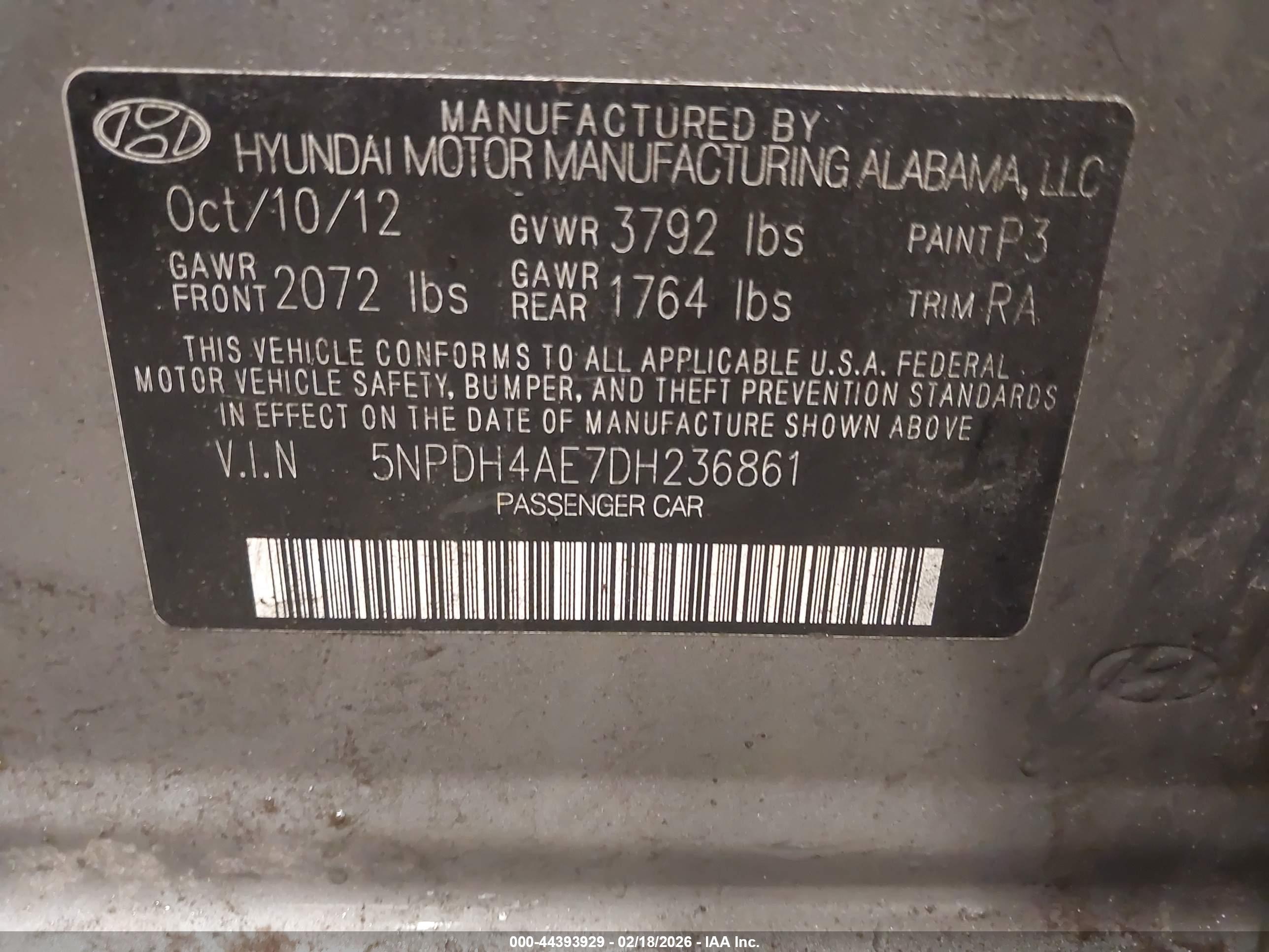HYUNDAI ELANTRA image 9