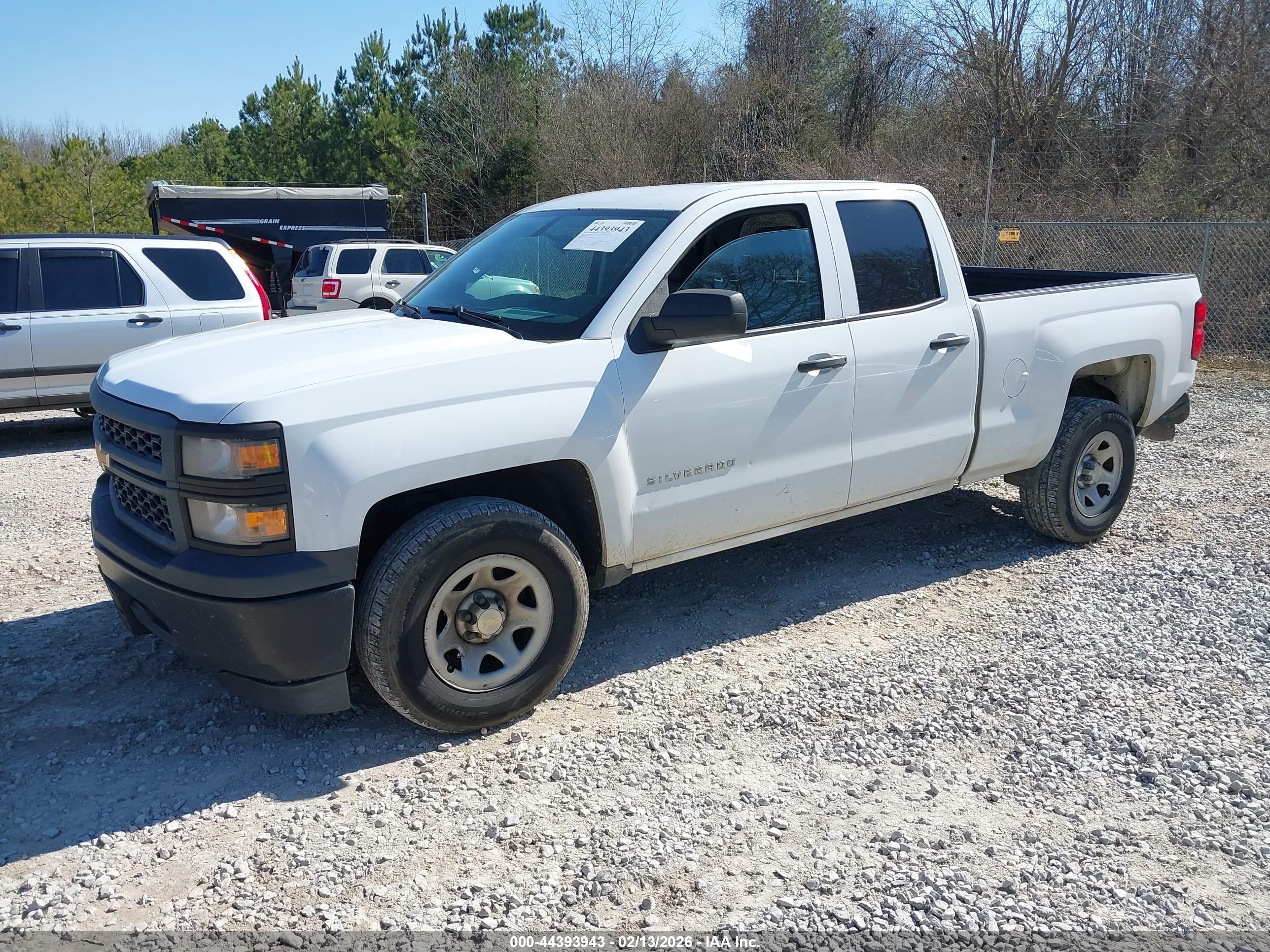 CHEVROLET SILVERADO image 2