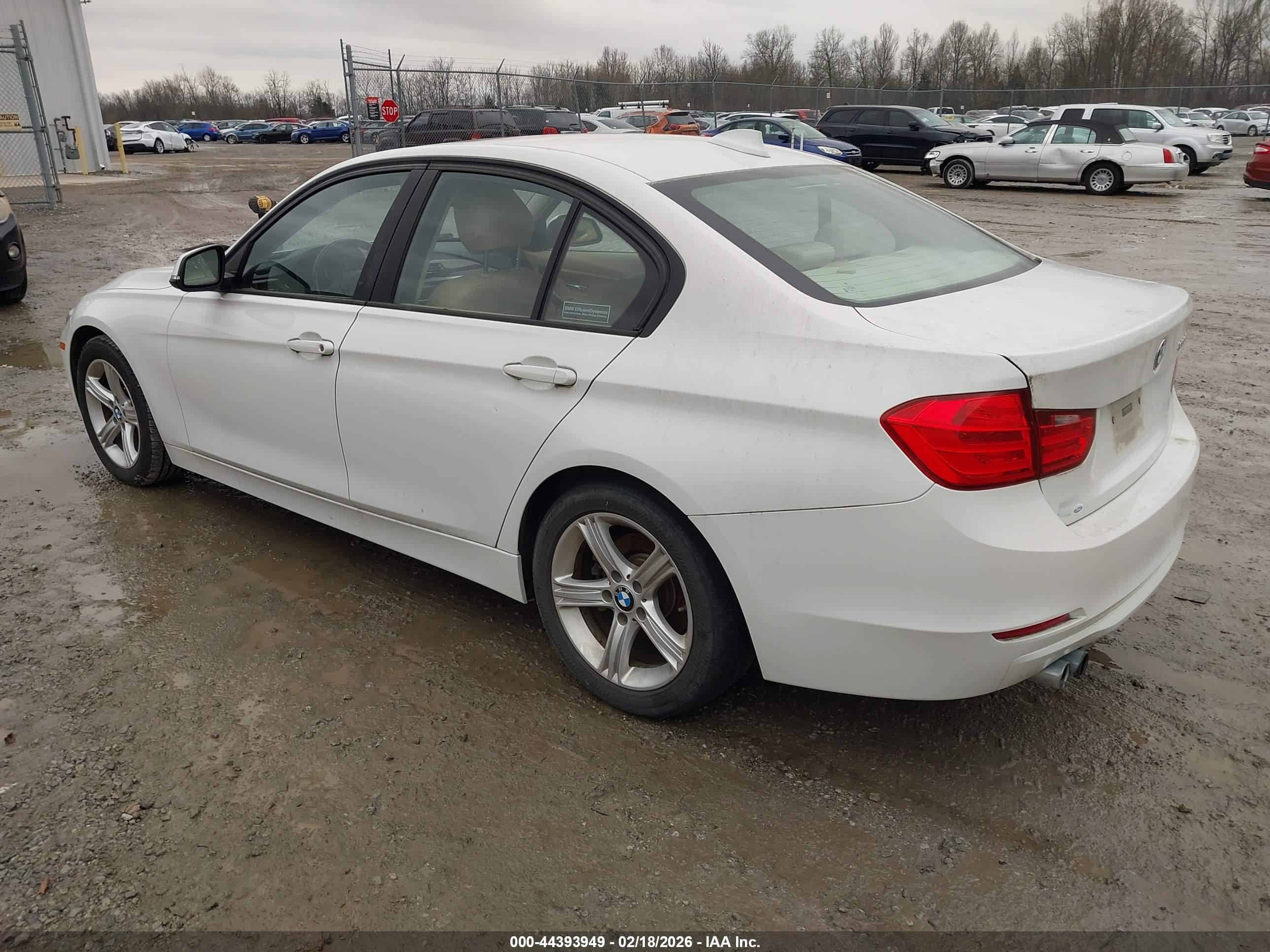 BMW 328I image 3