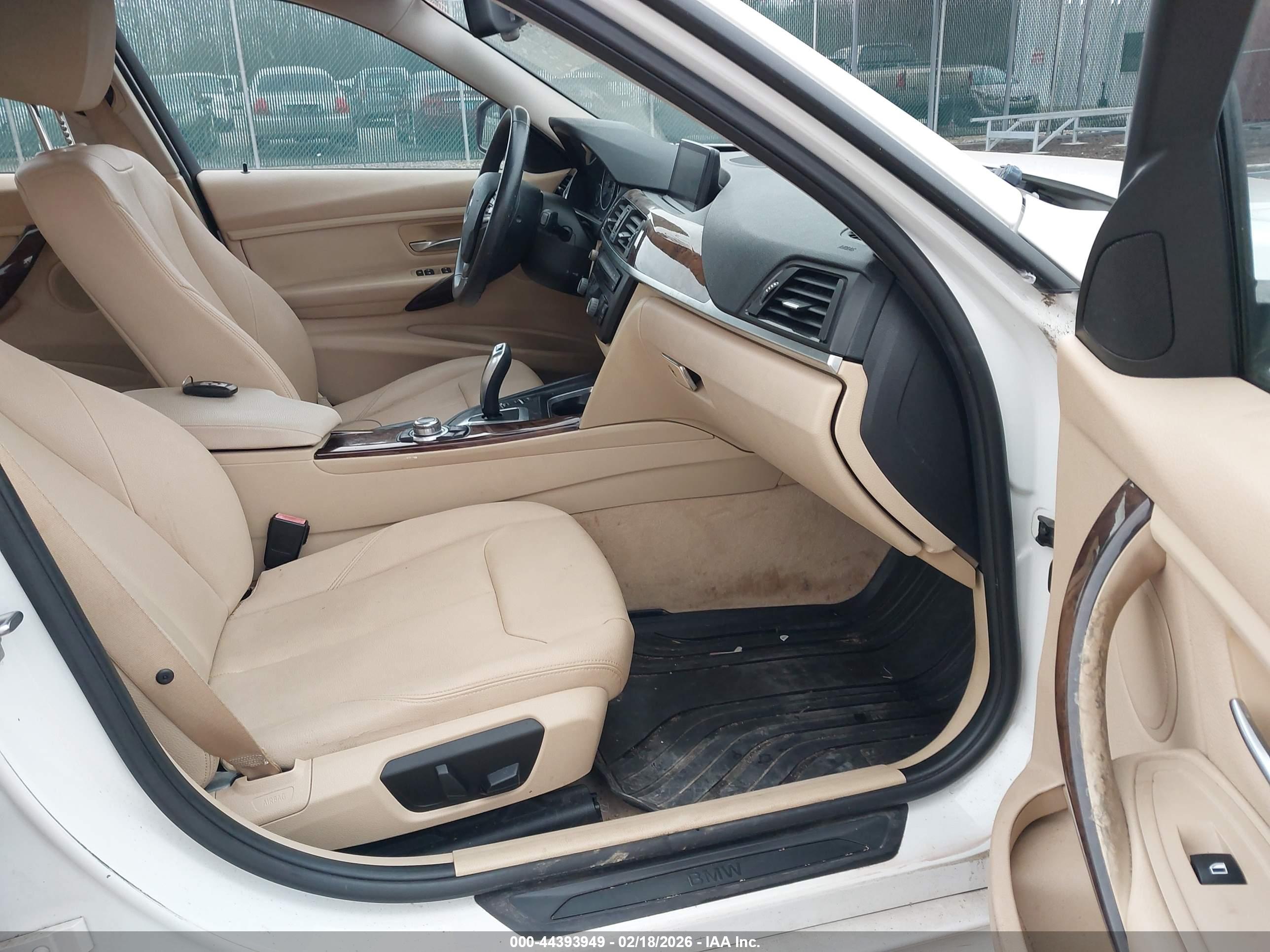 BMW 328I image 5