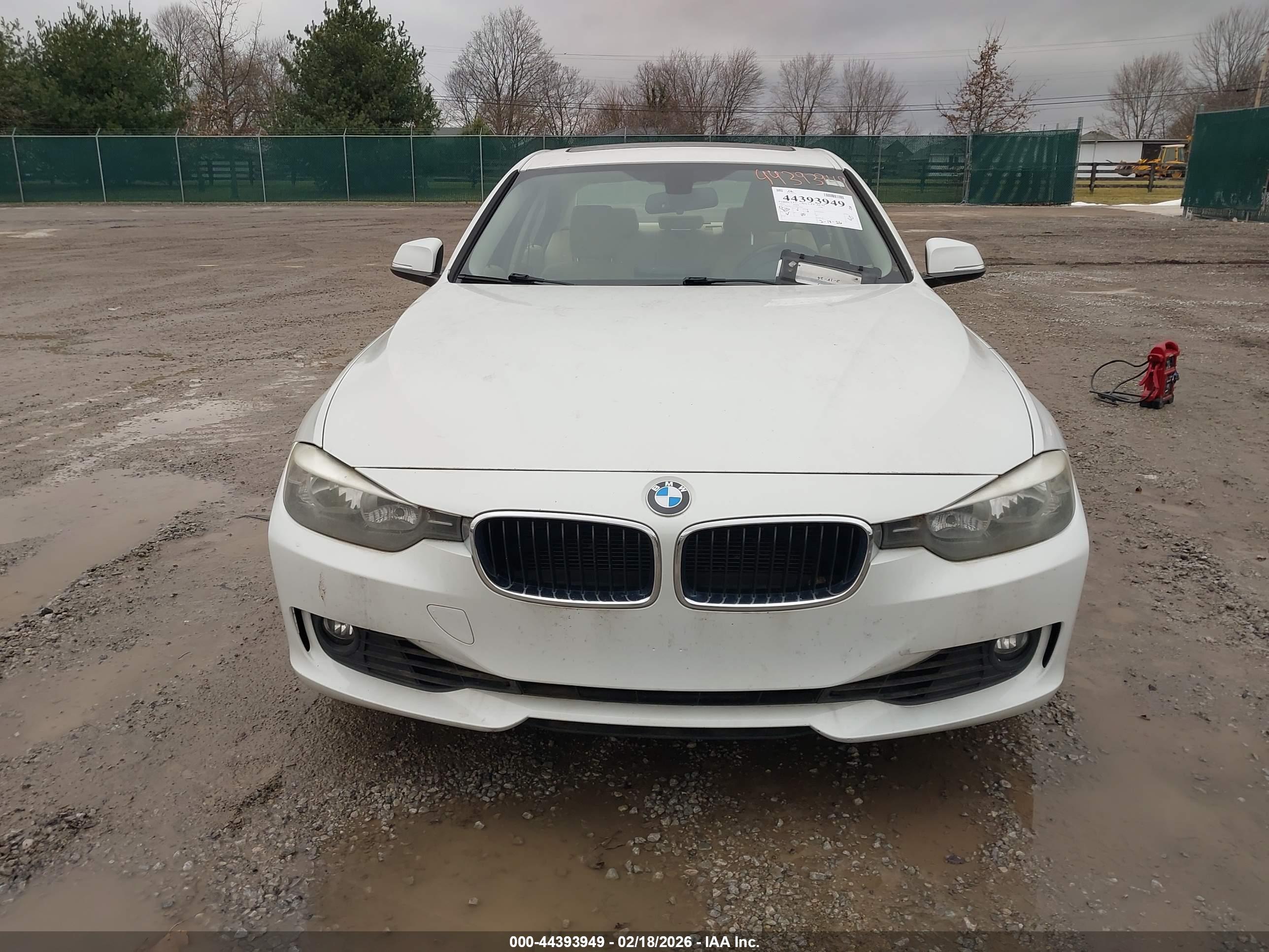 BMW 328I image 6