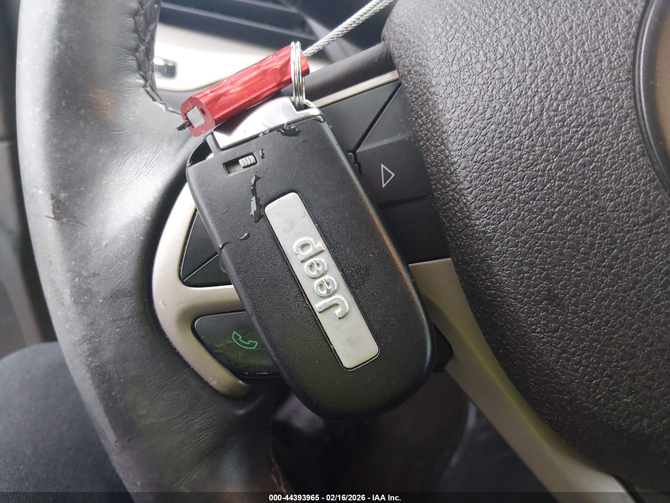 JEEP CHEROKEE image 11
