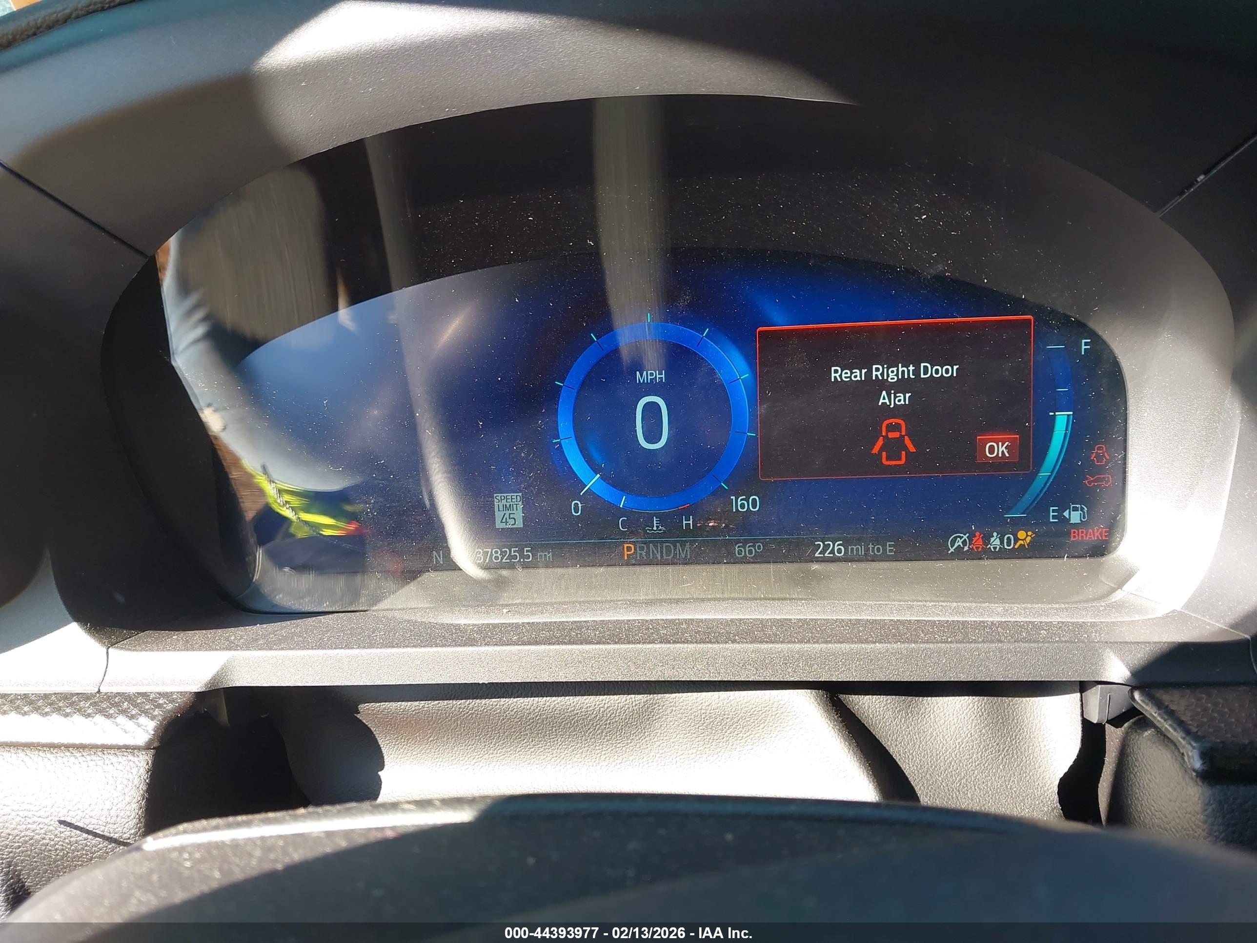 FORD EXPLORER image 7