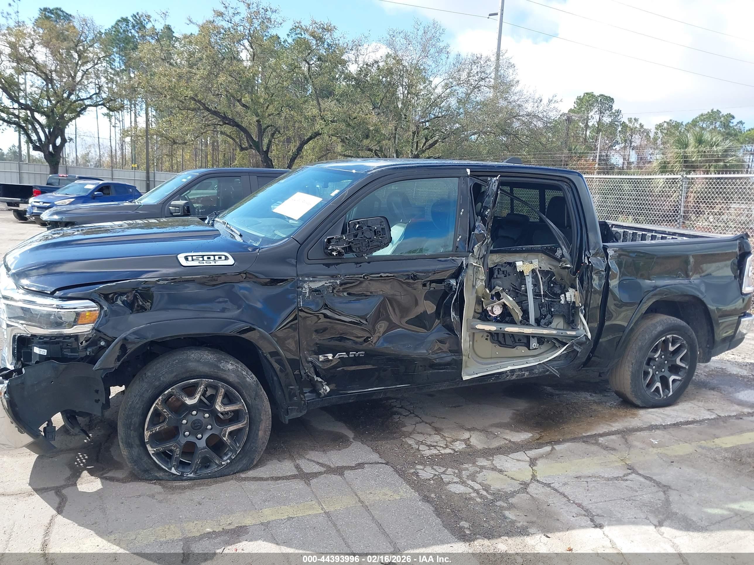 RAM 1500 image 6