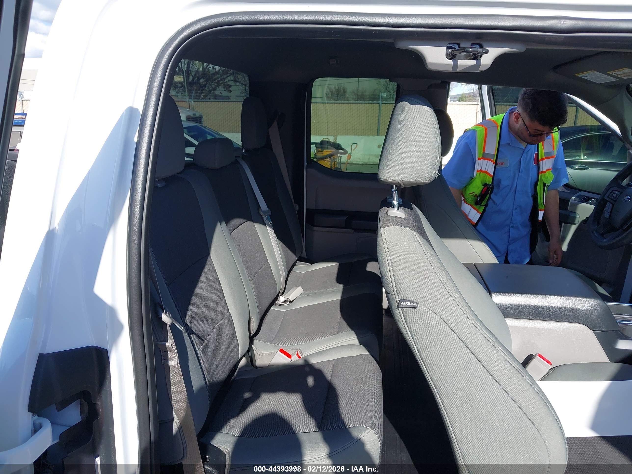 FORD F-150 image 8