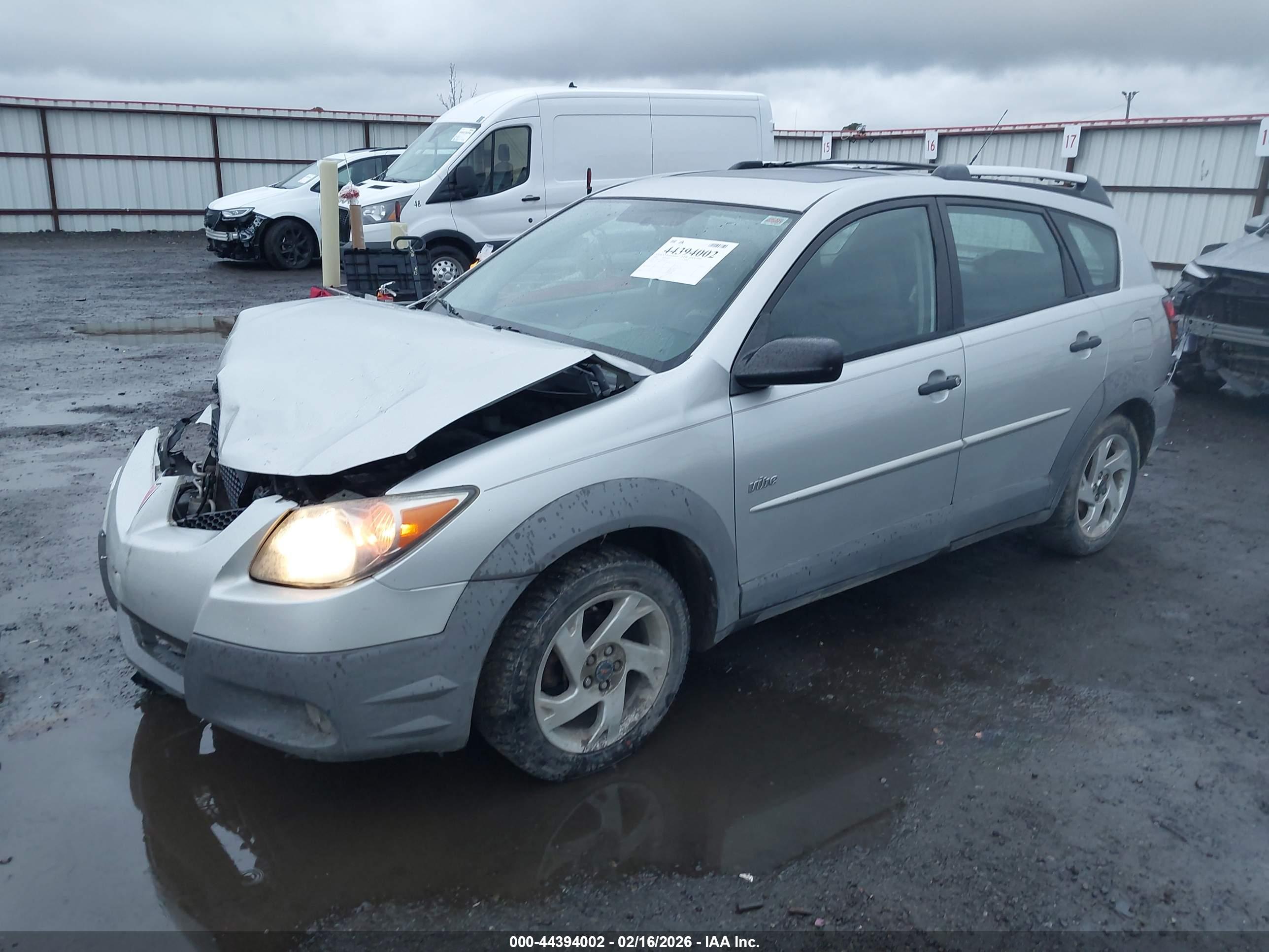 PONTIAC VIBE image 2
