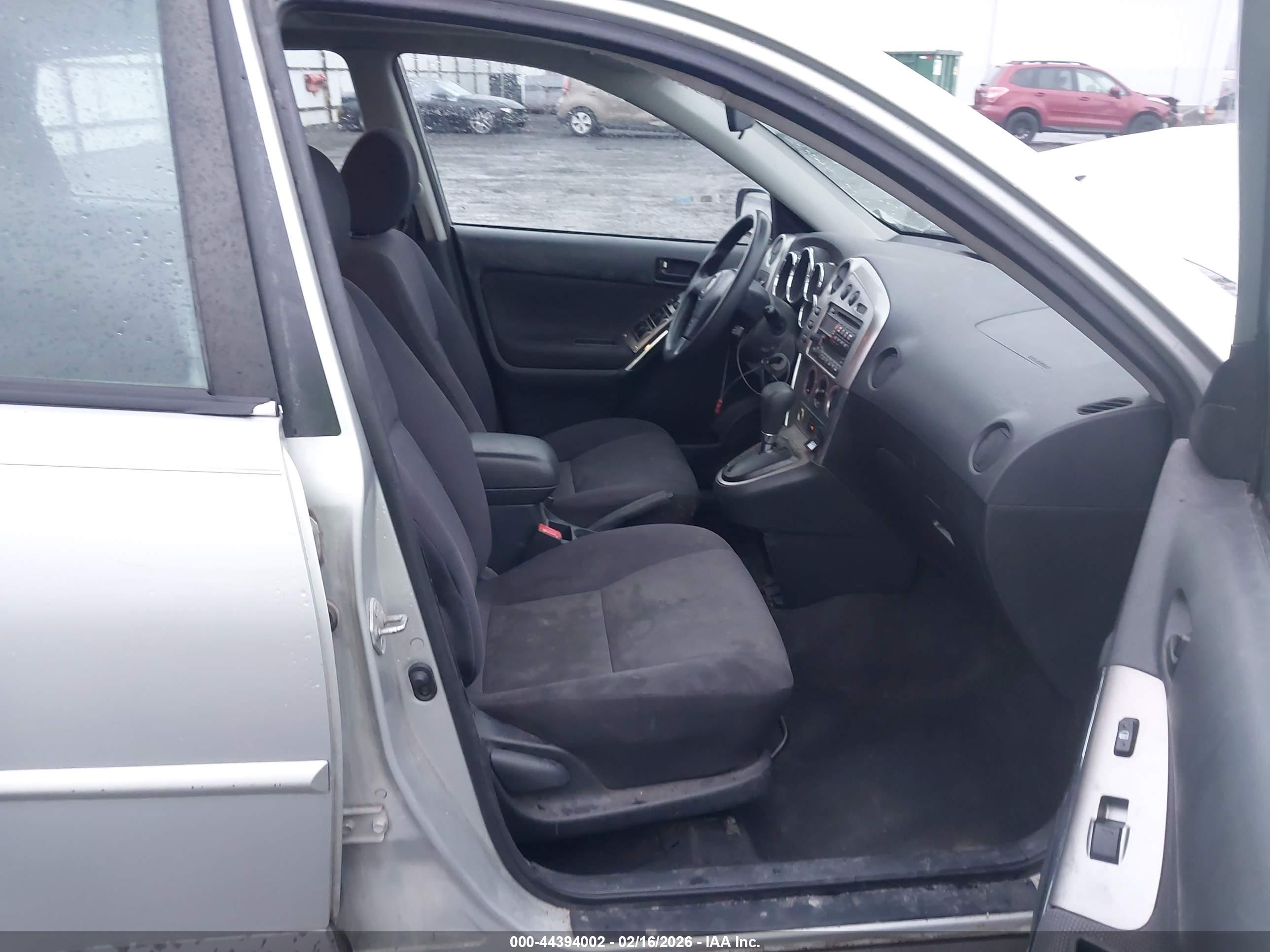 PONTIAC VIBE image 5