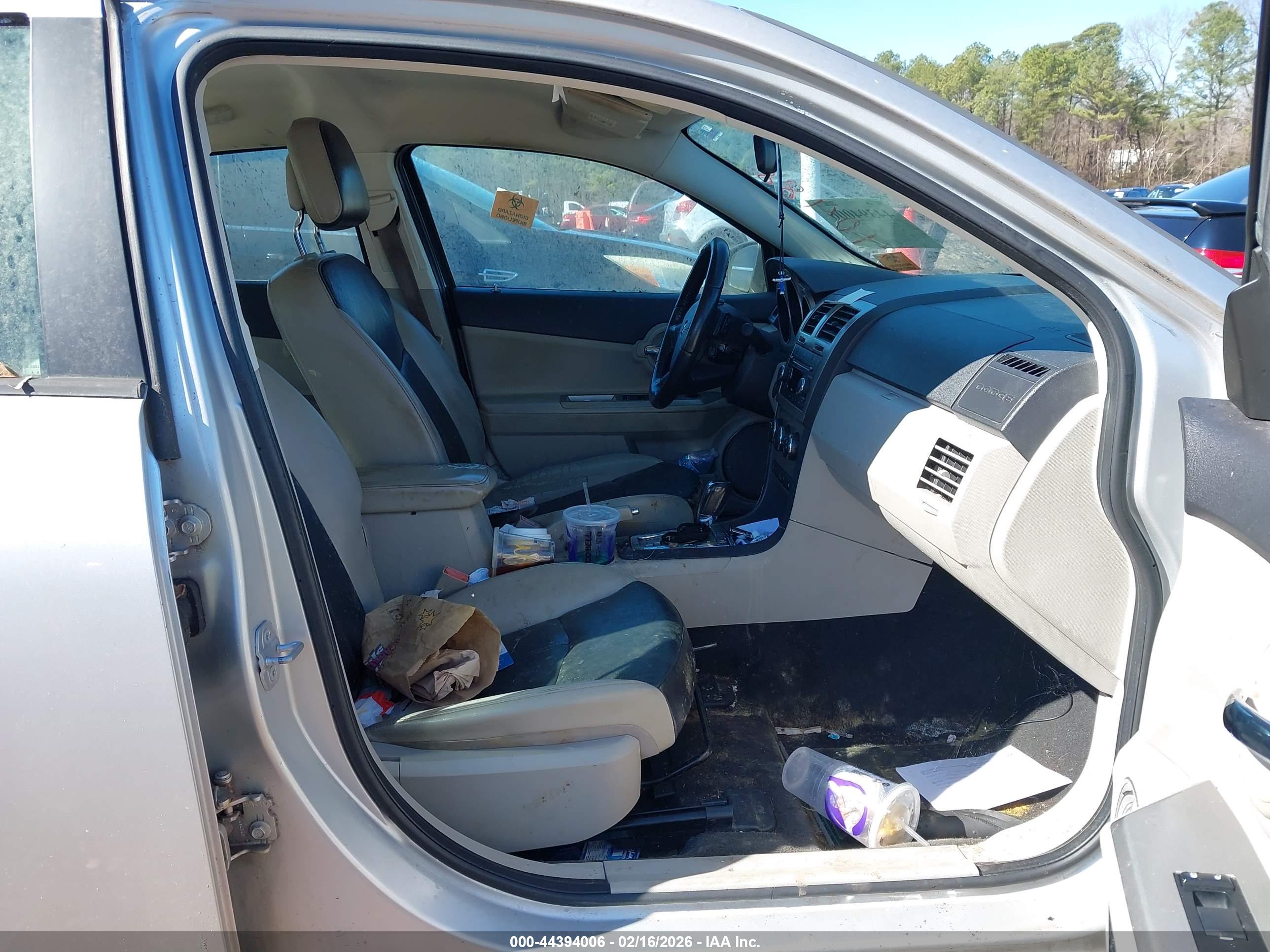 DODGE AVENGER image 5