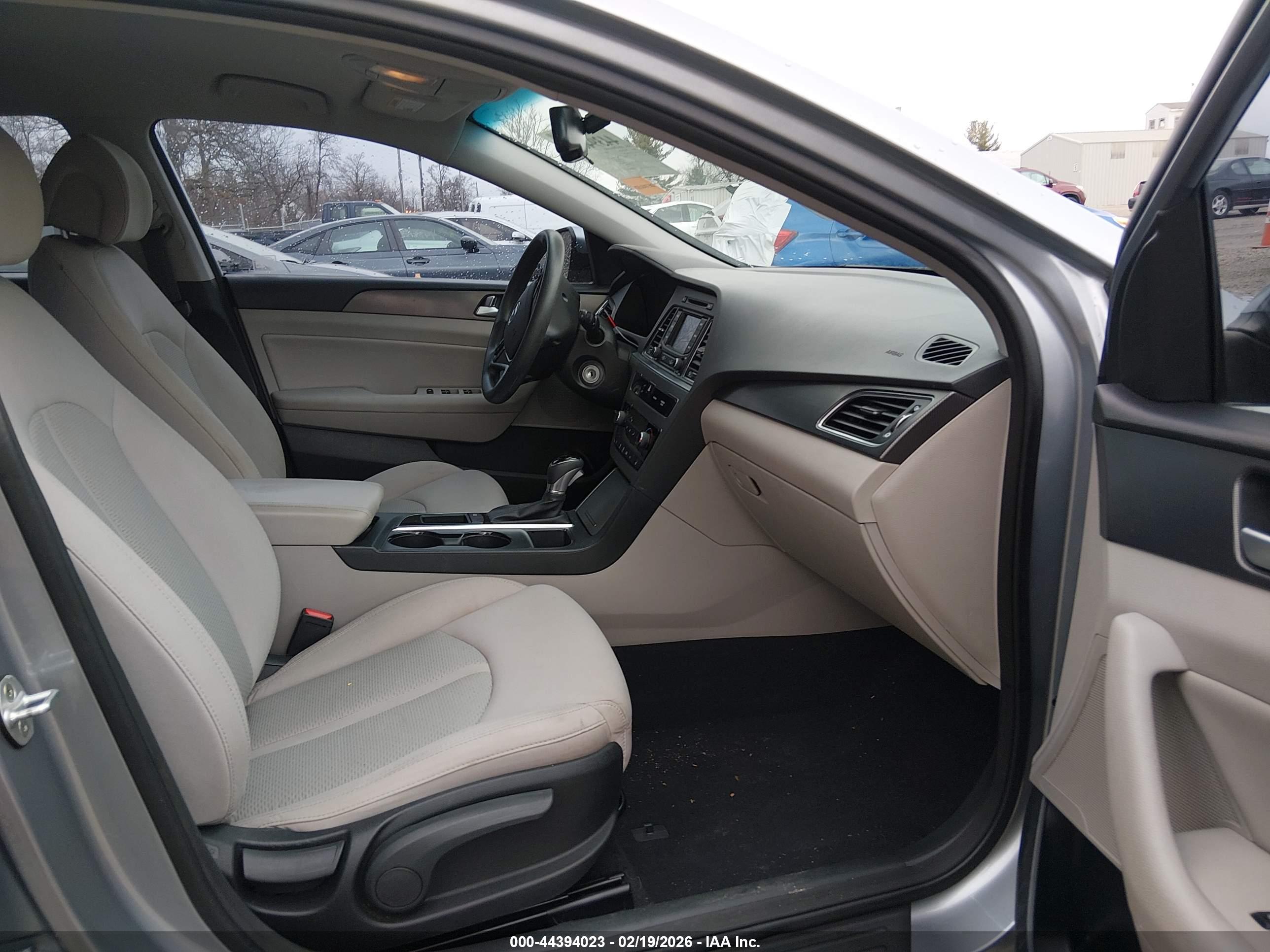 HYUNDAI SONATA image 5