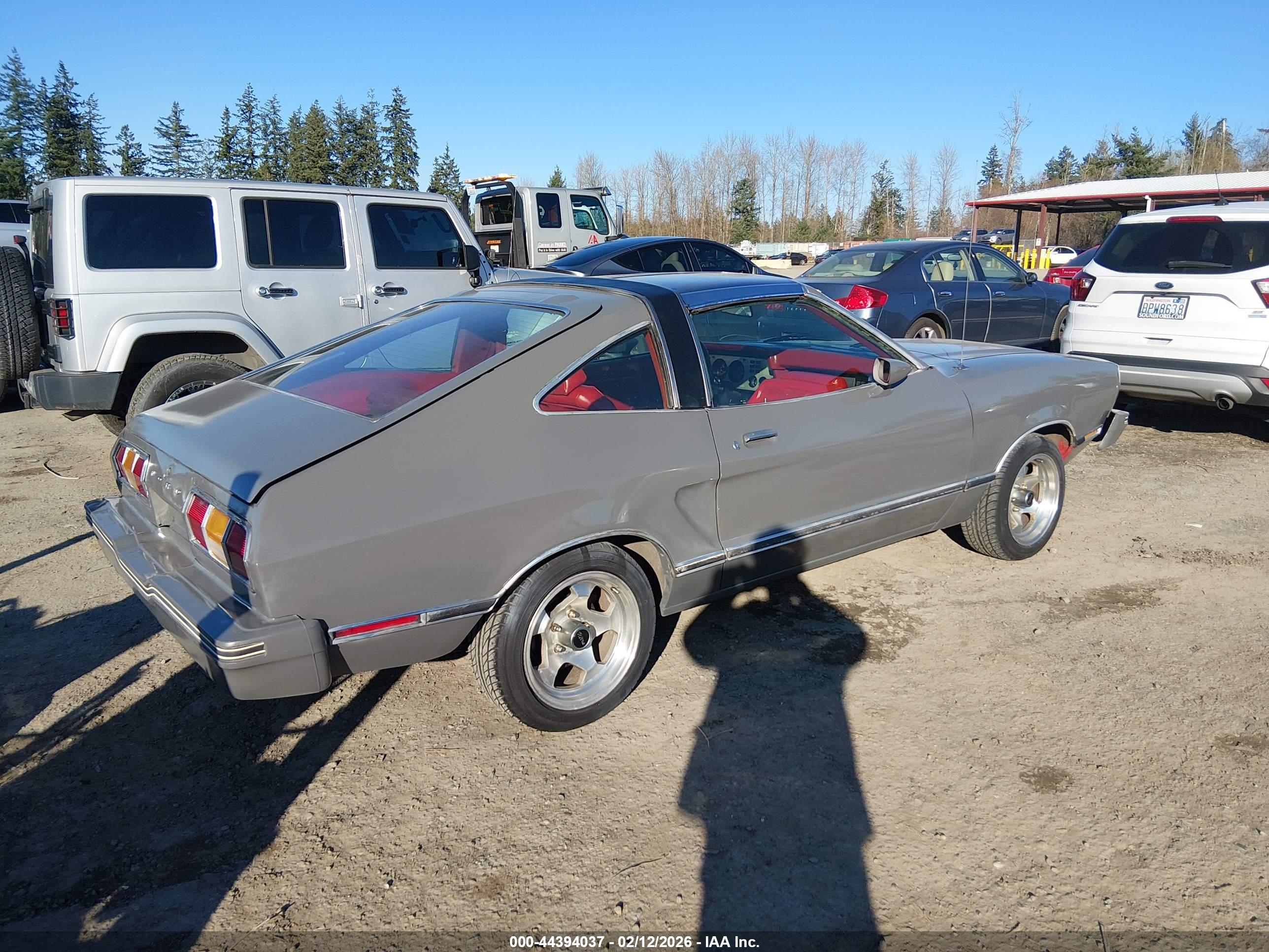 FORD MUSTANG image 4