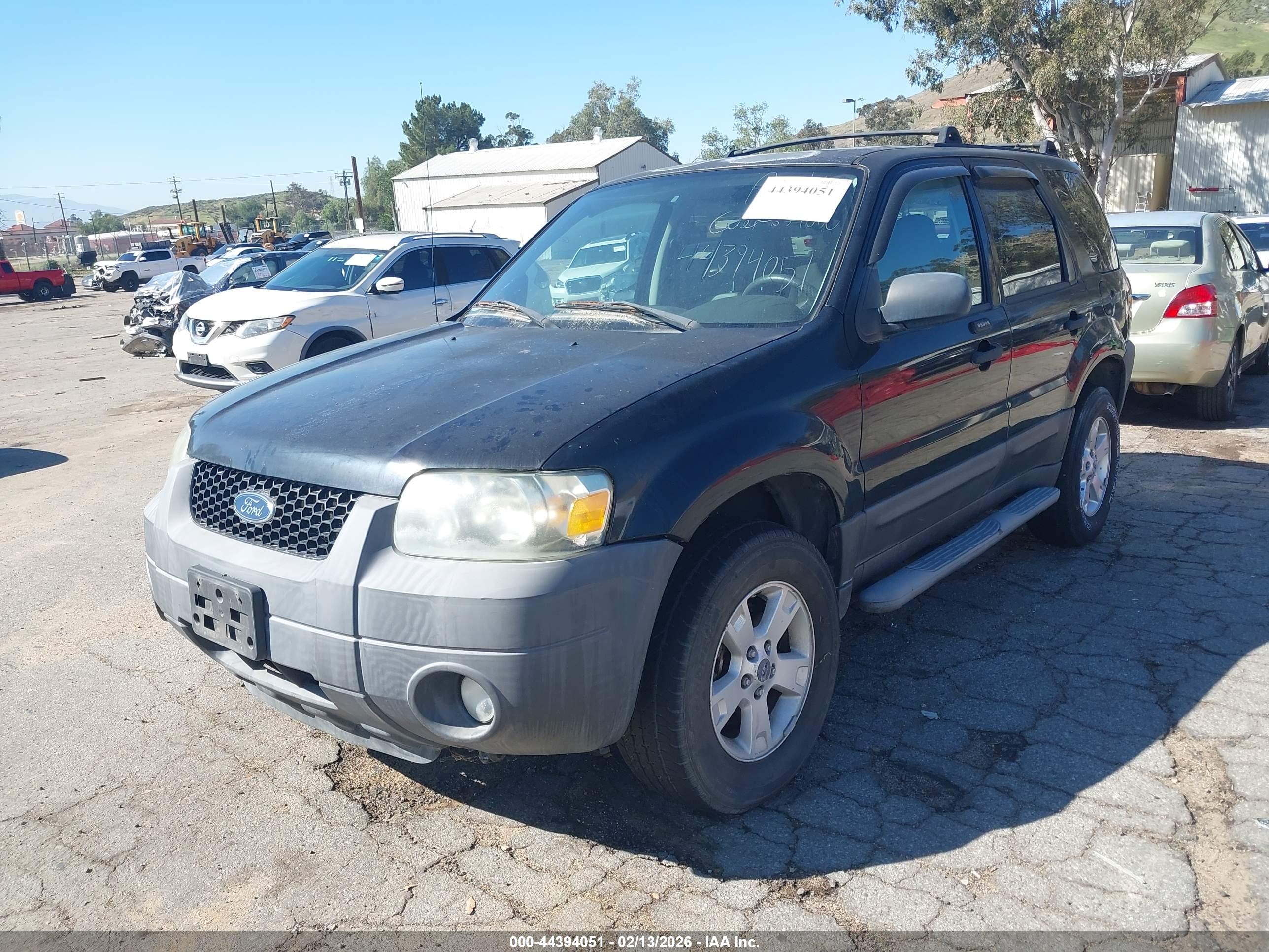 FORD ESCAPE image 2