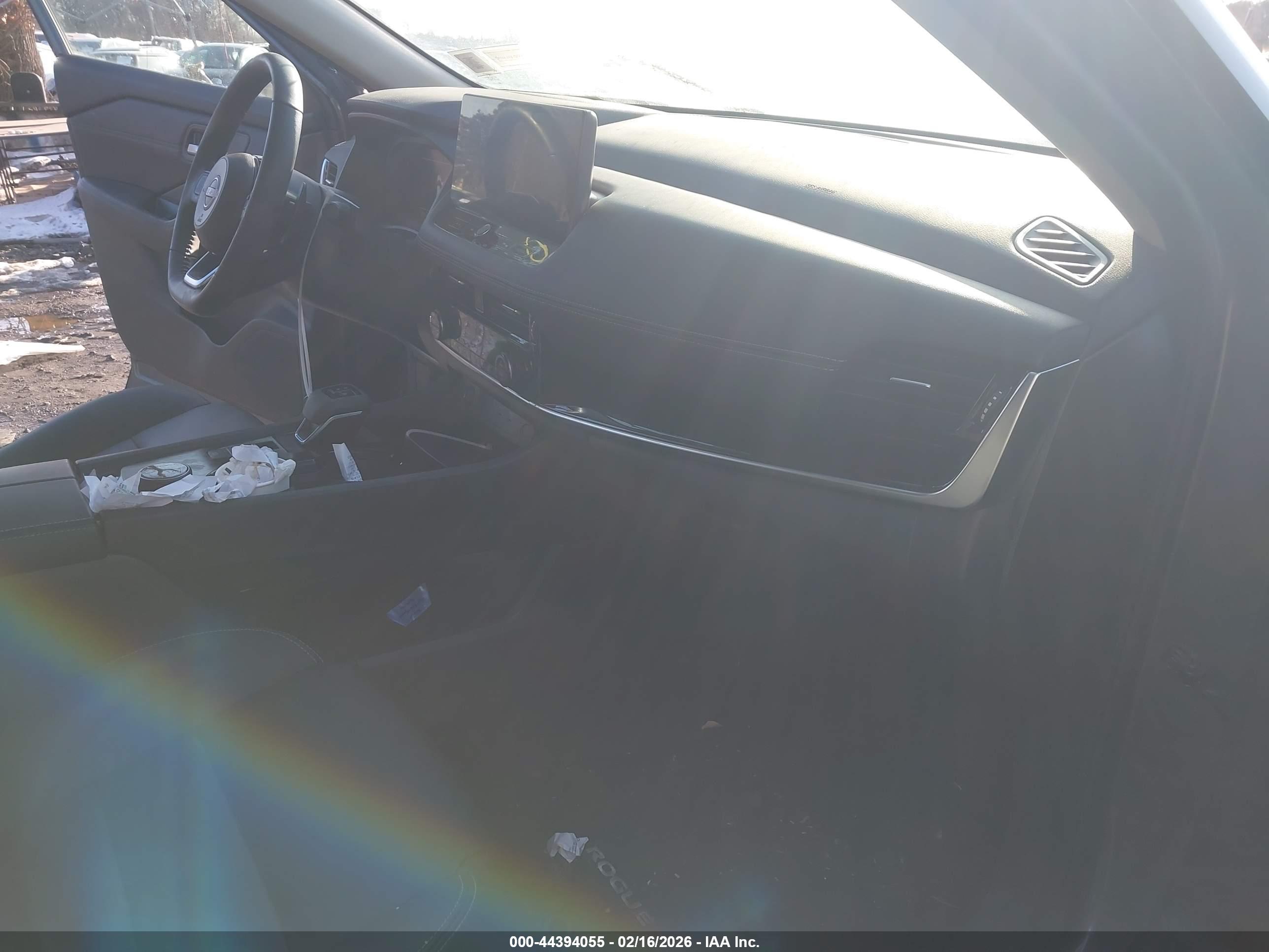 NISSAN ROGUE image 5