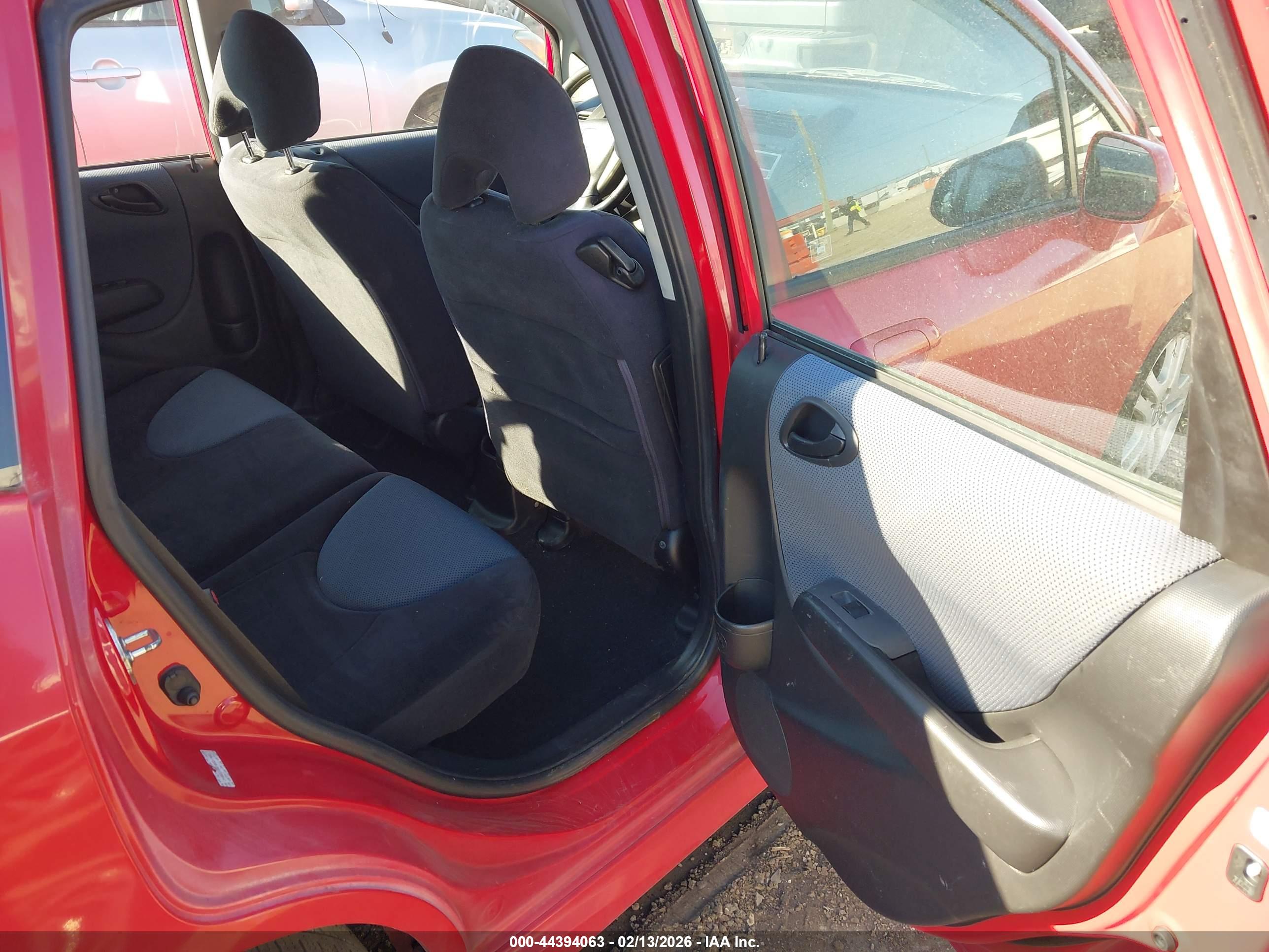 HONDA FIT image 8