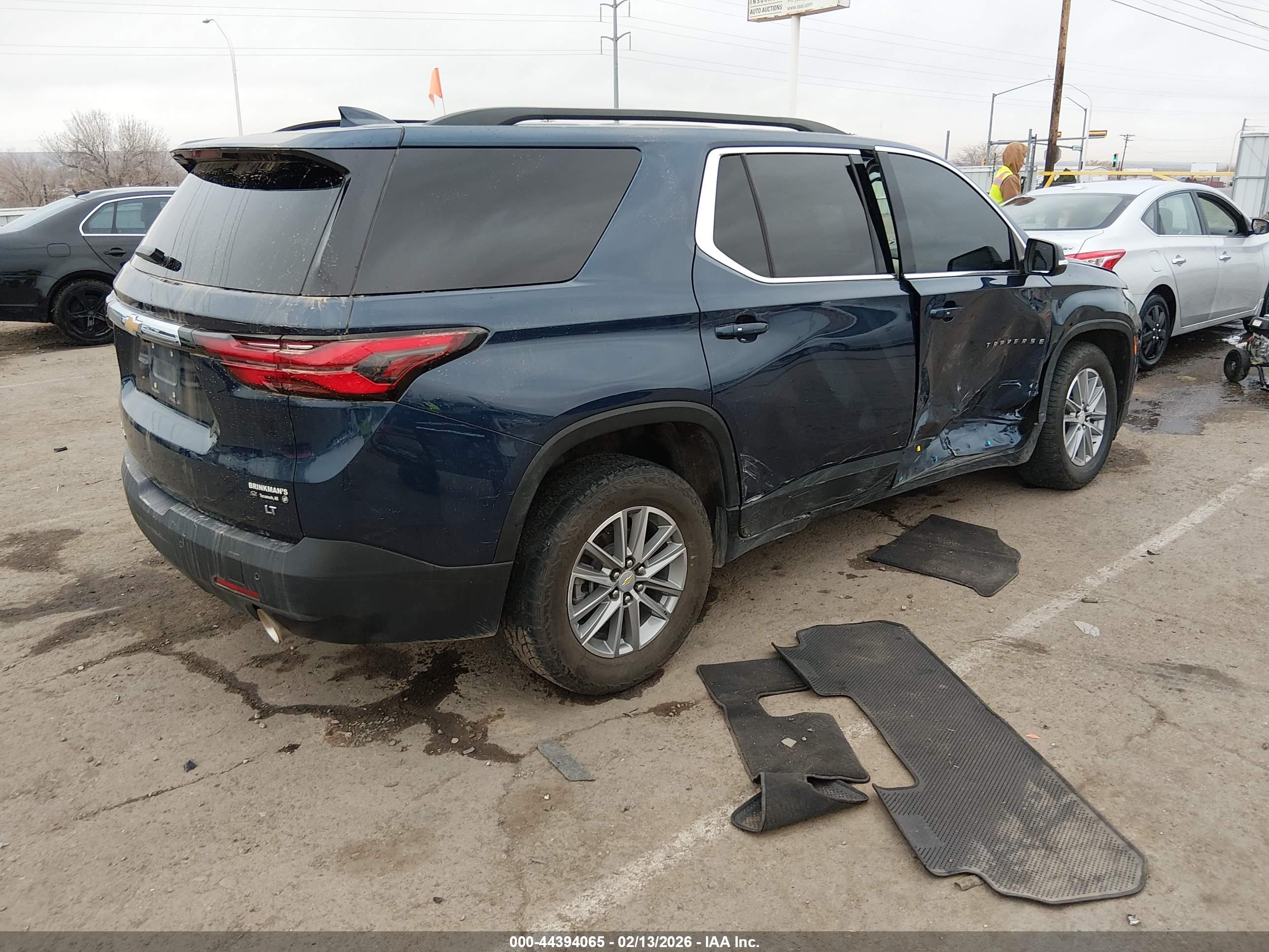 CHEVROLET TRAVERSE image 4