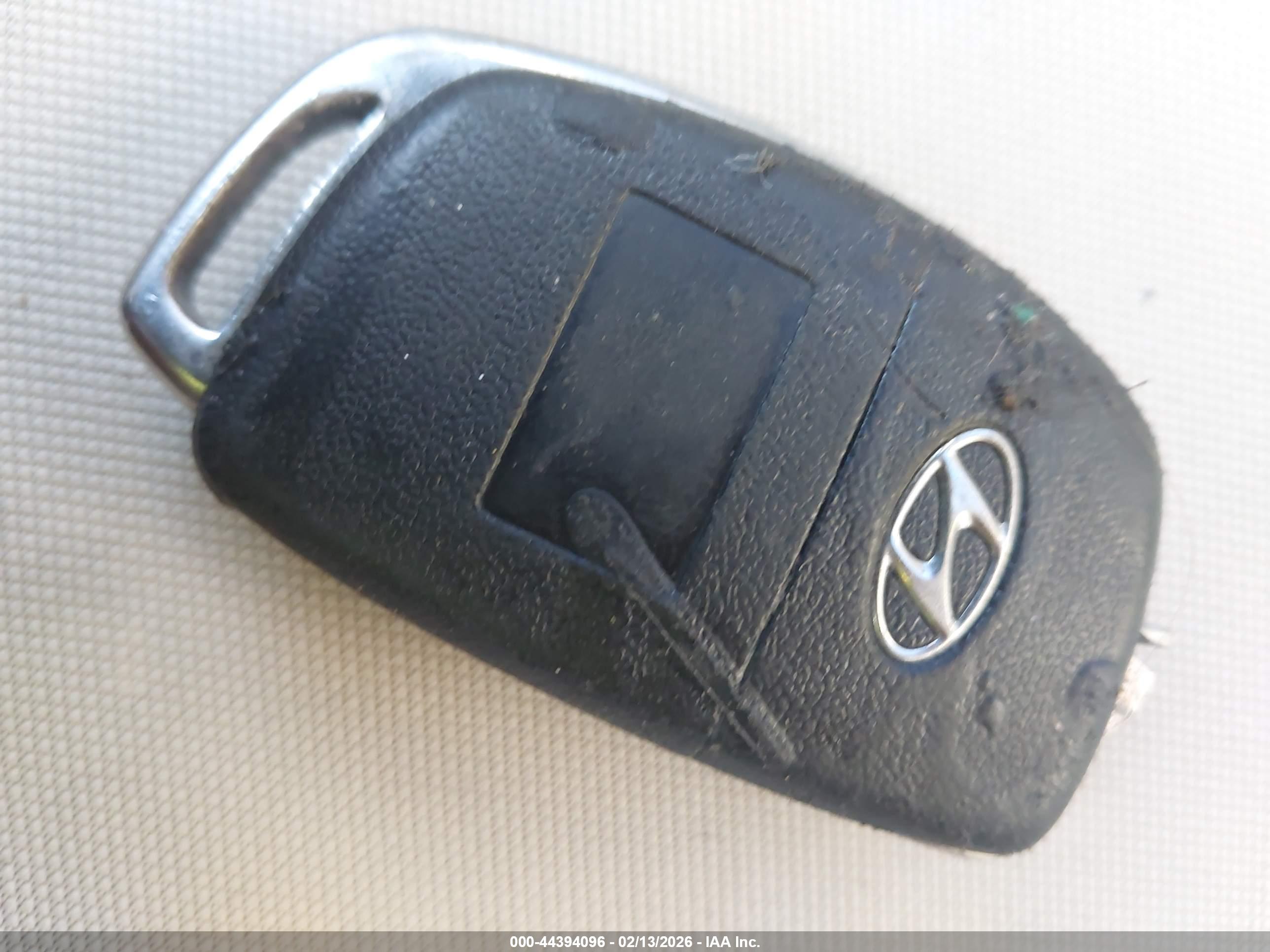 HYUNDAI SONATA image 11