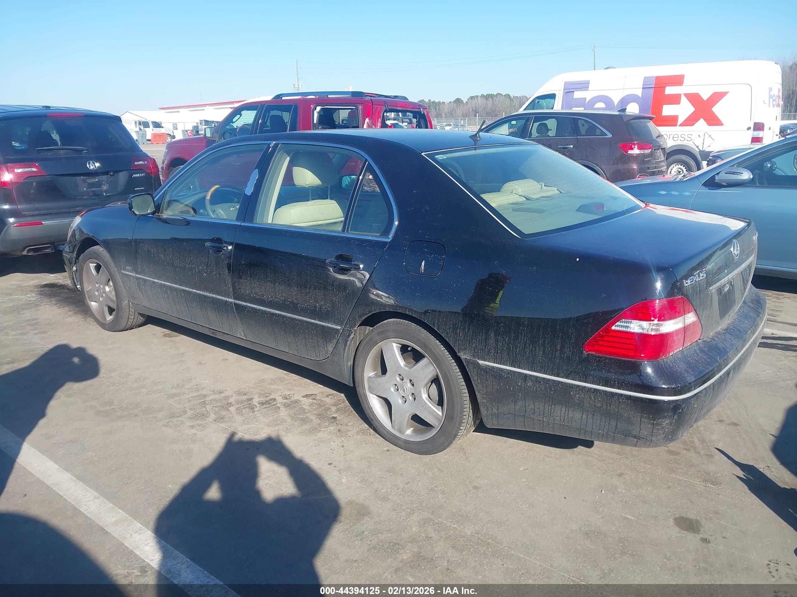LEXUS LS image 3