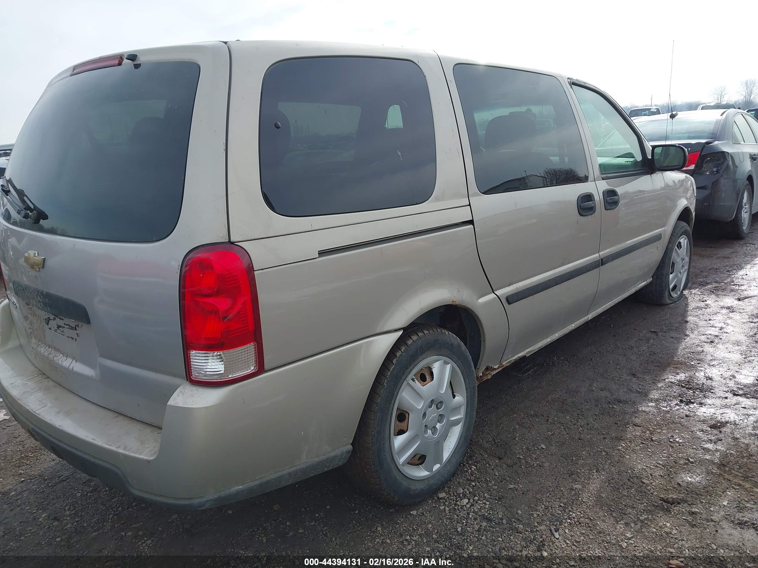 CHEVROLET UPLANDER image 4