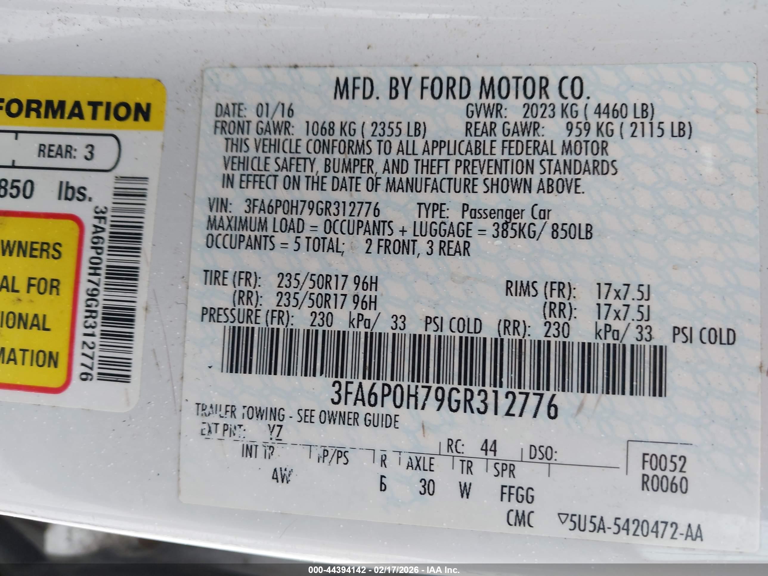 FORD FUSION image 9