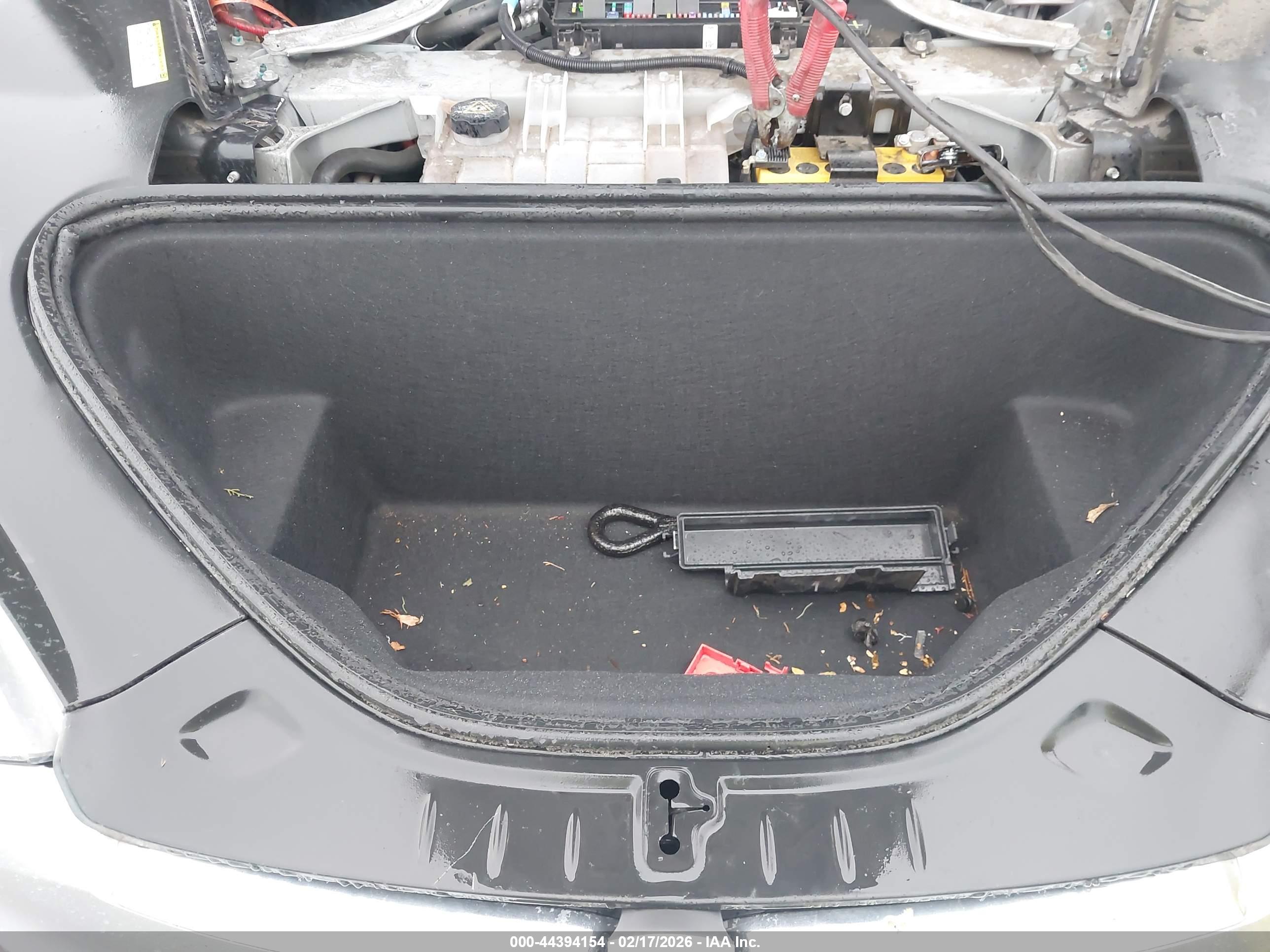 TESLA MODEL image 10