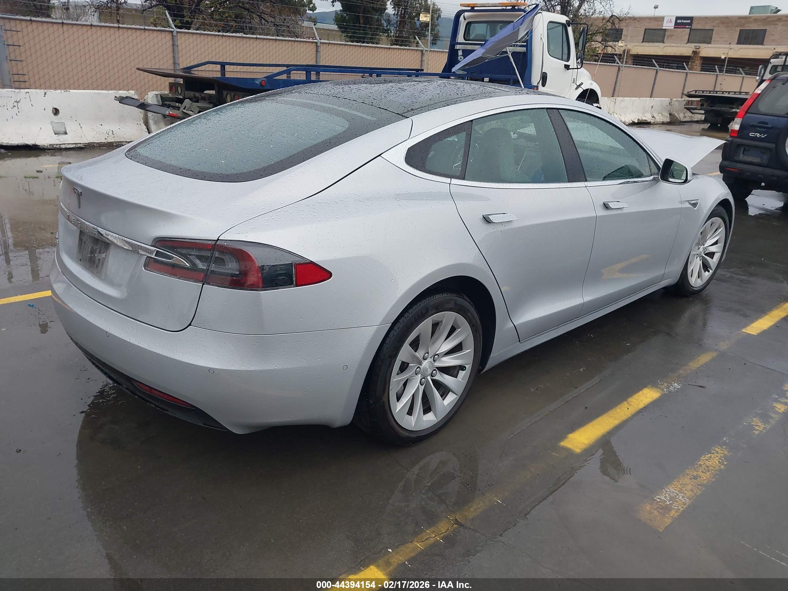 TESLA MODEL image 4