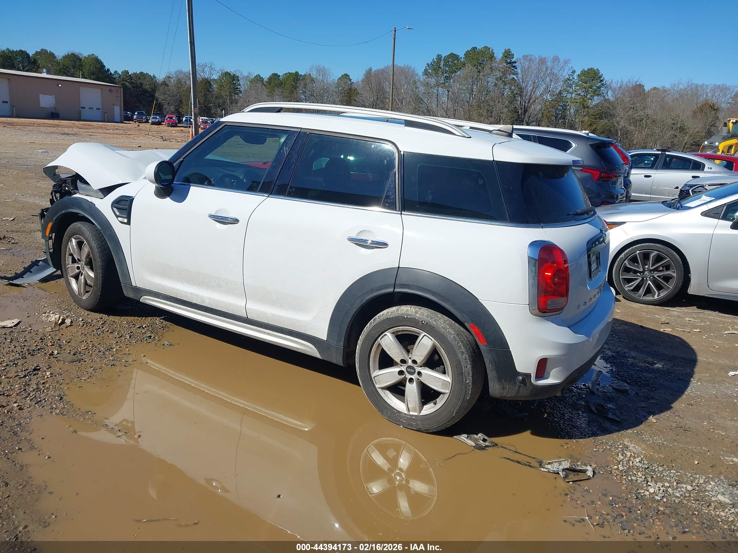 MINI COUNTRYMAN image 3