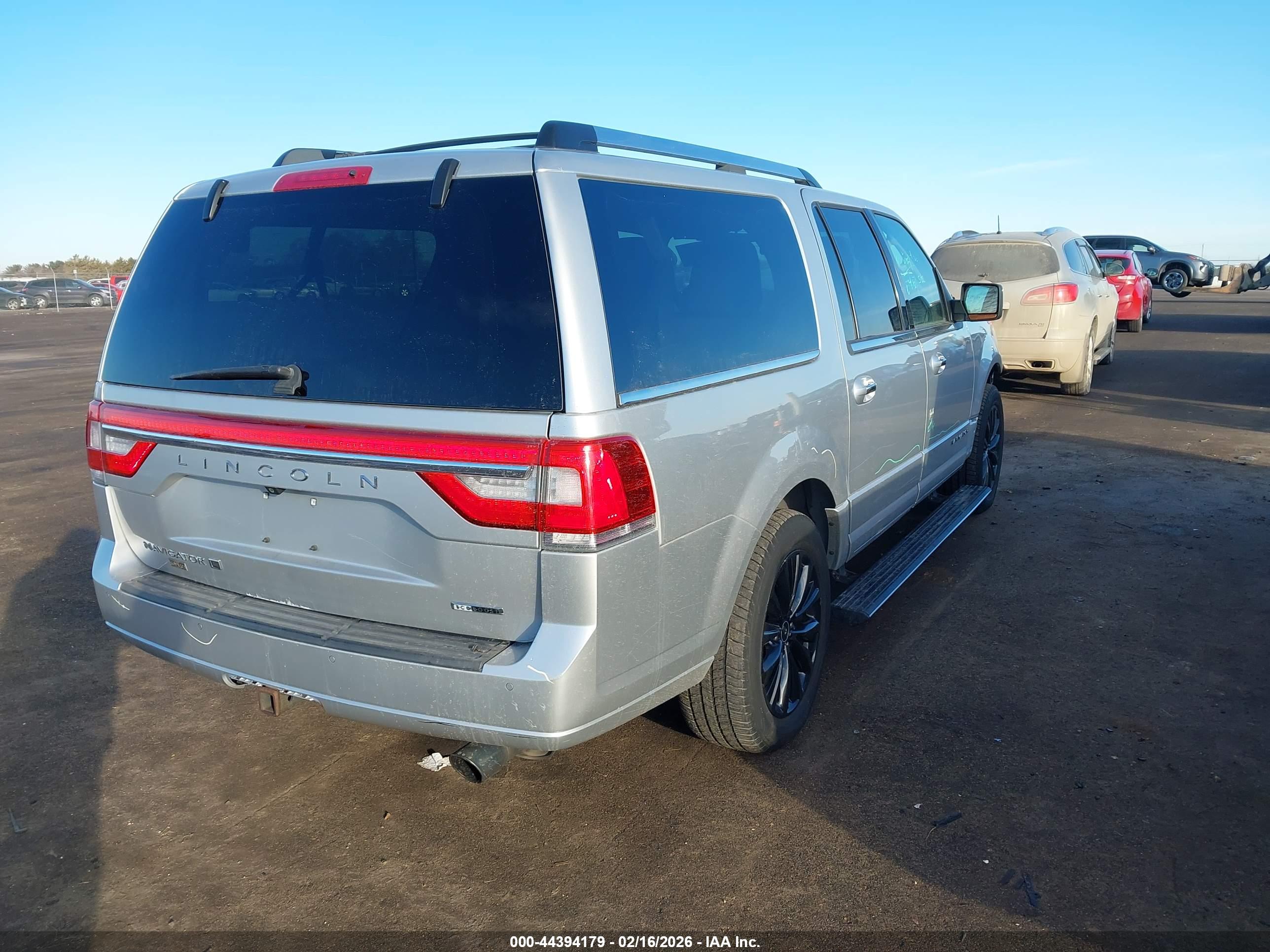 LINCOLN NAVIGATOR image 4