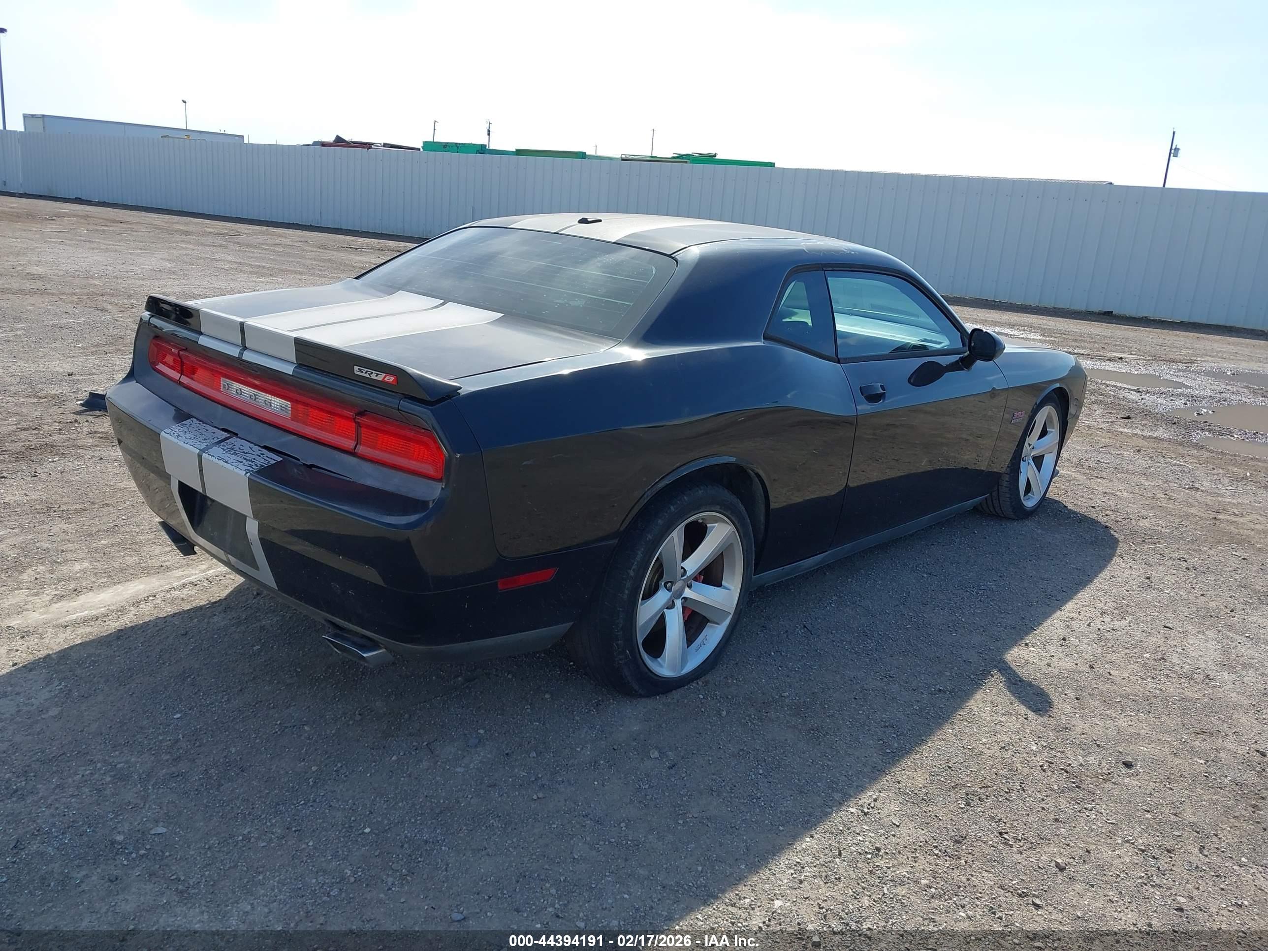DODGE CHALLENGER image 4