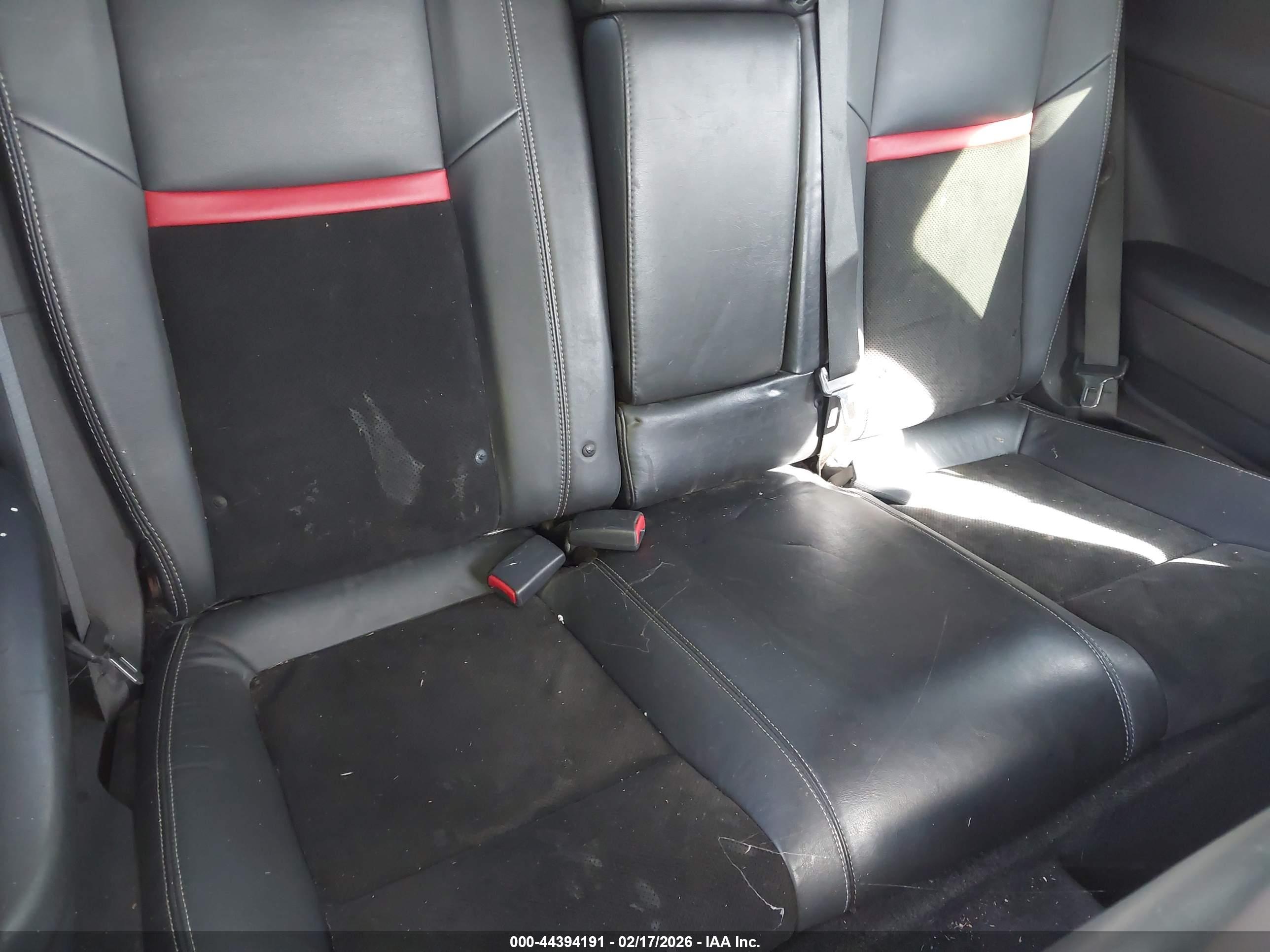 DODGE CHALLENGER image 8