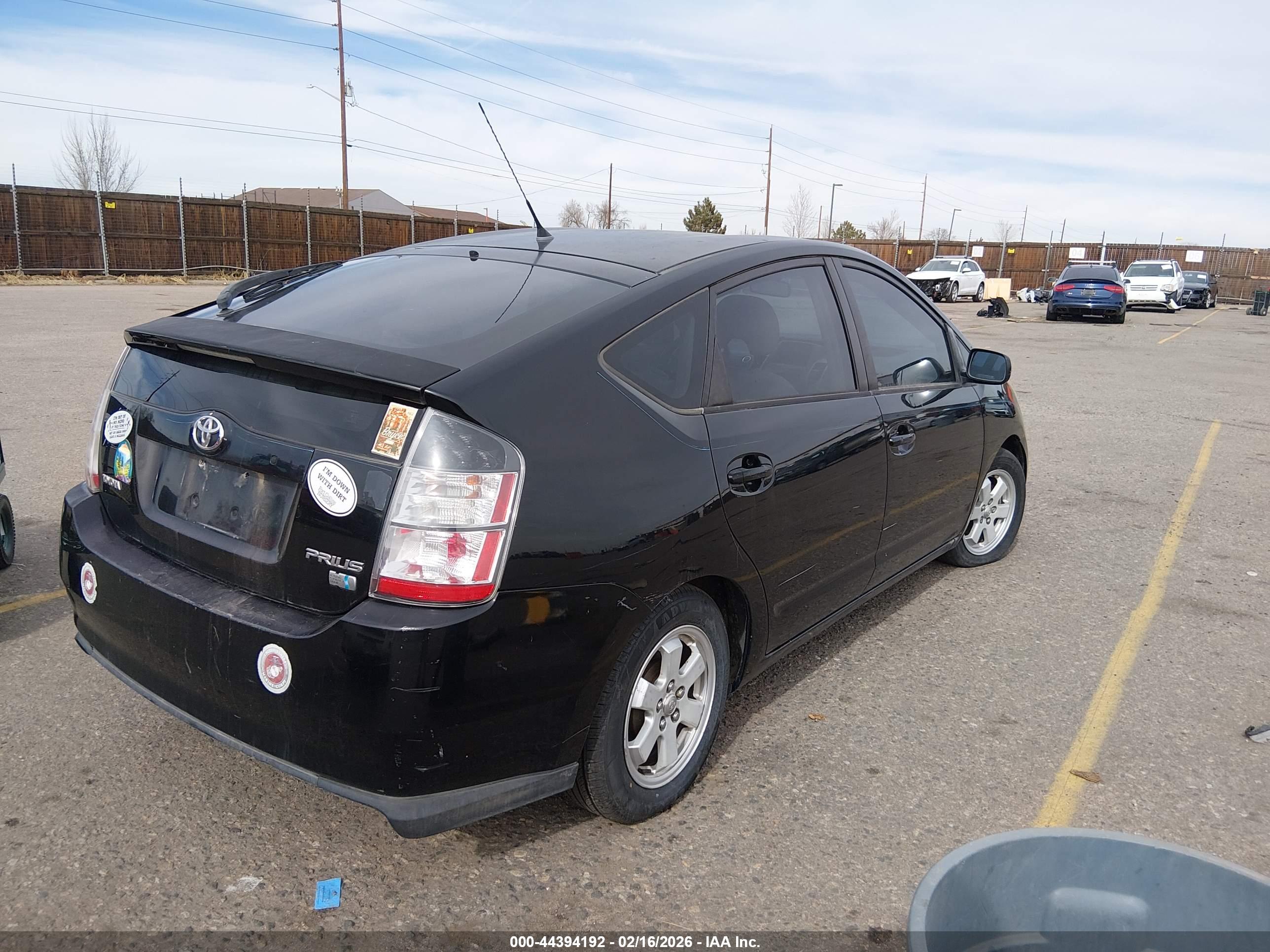 TOYOTA PRIUS image 4