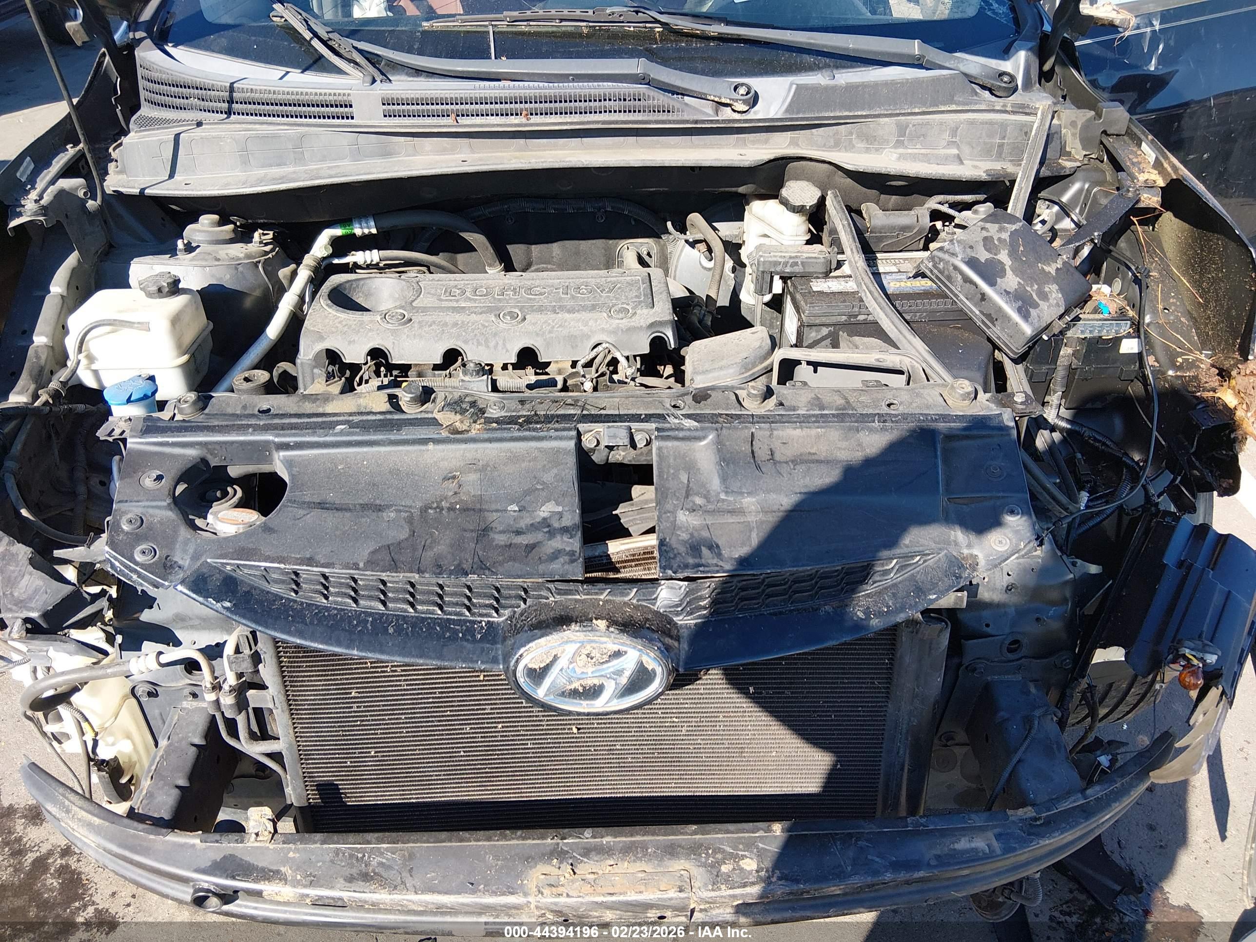 HYUNDAI TUCSON image 10