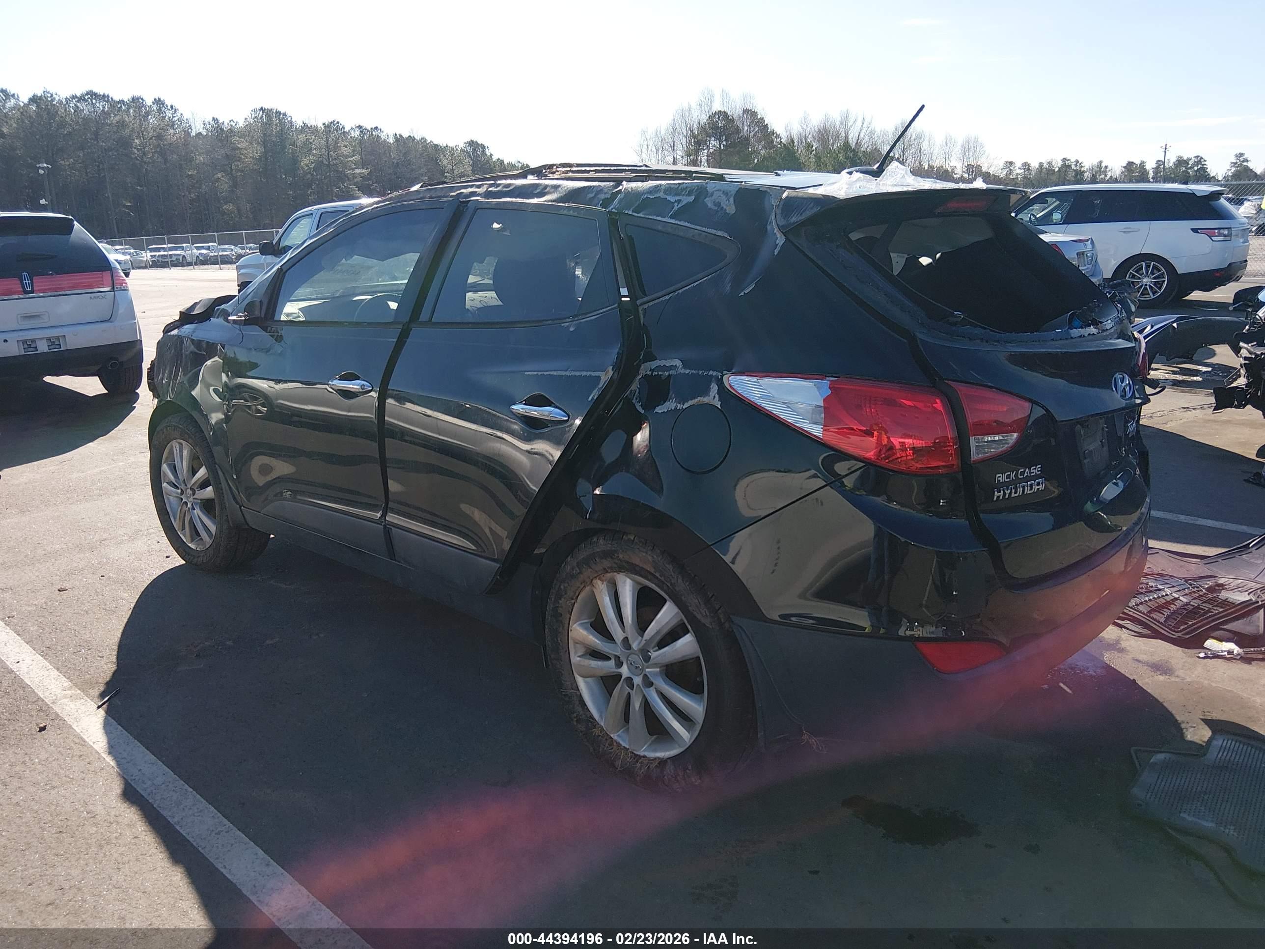 HYUNDAI TUCSON image 3