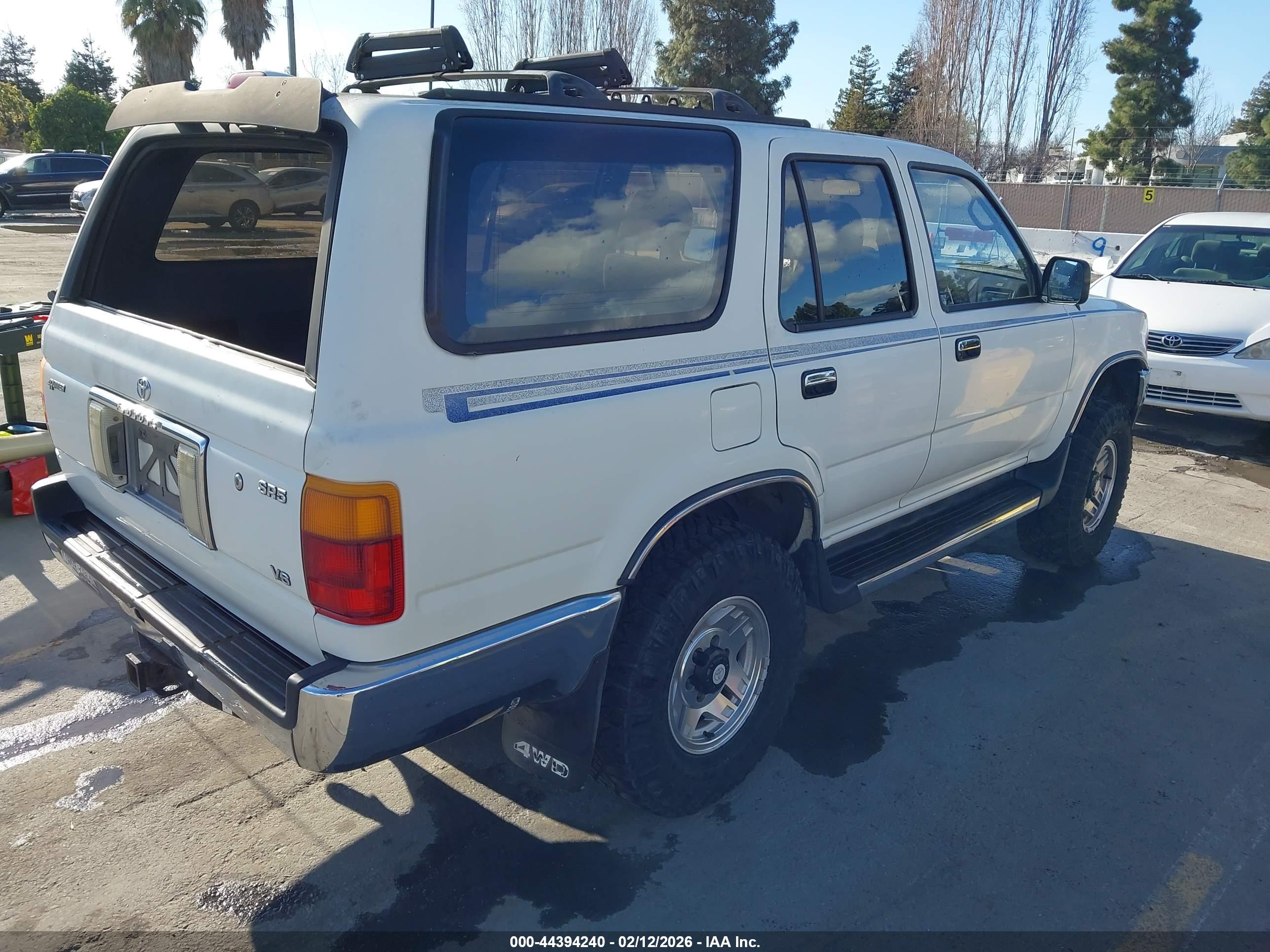 TOYOTA 4RUNNER image 4