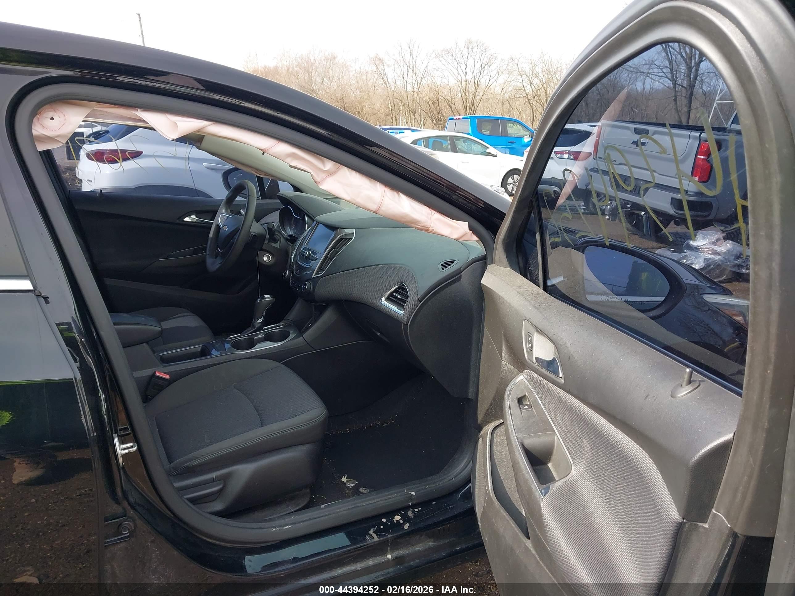 CHEVROLET CRUZE image 5