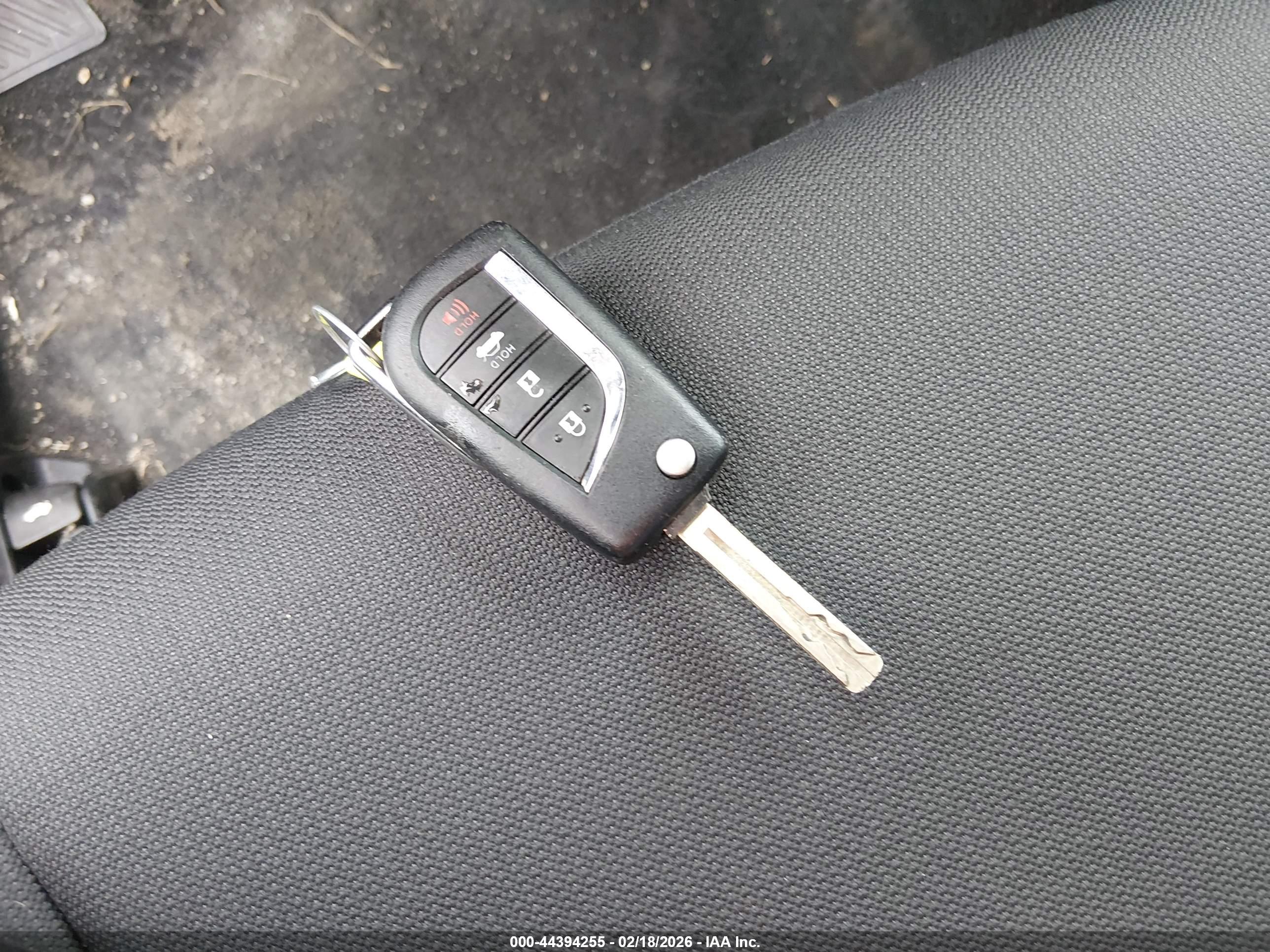 TOYOTA COROLLA image 11