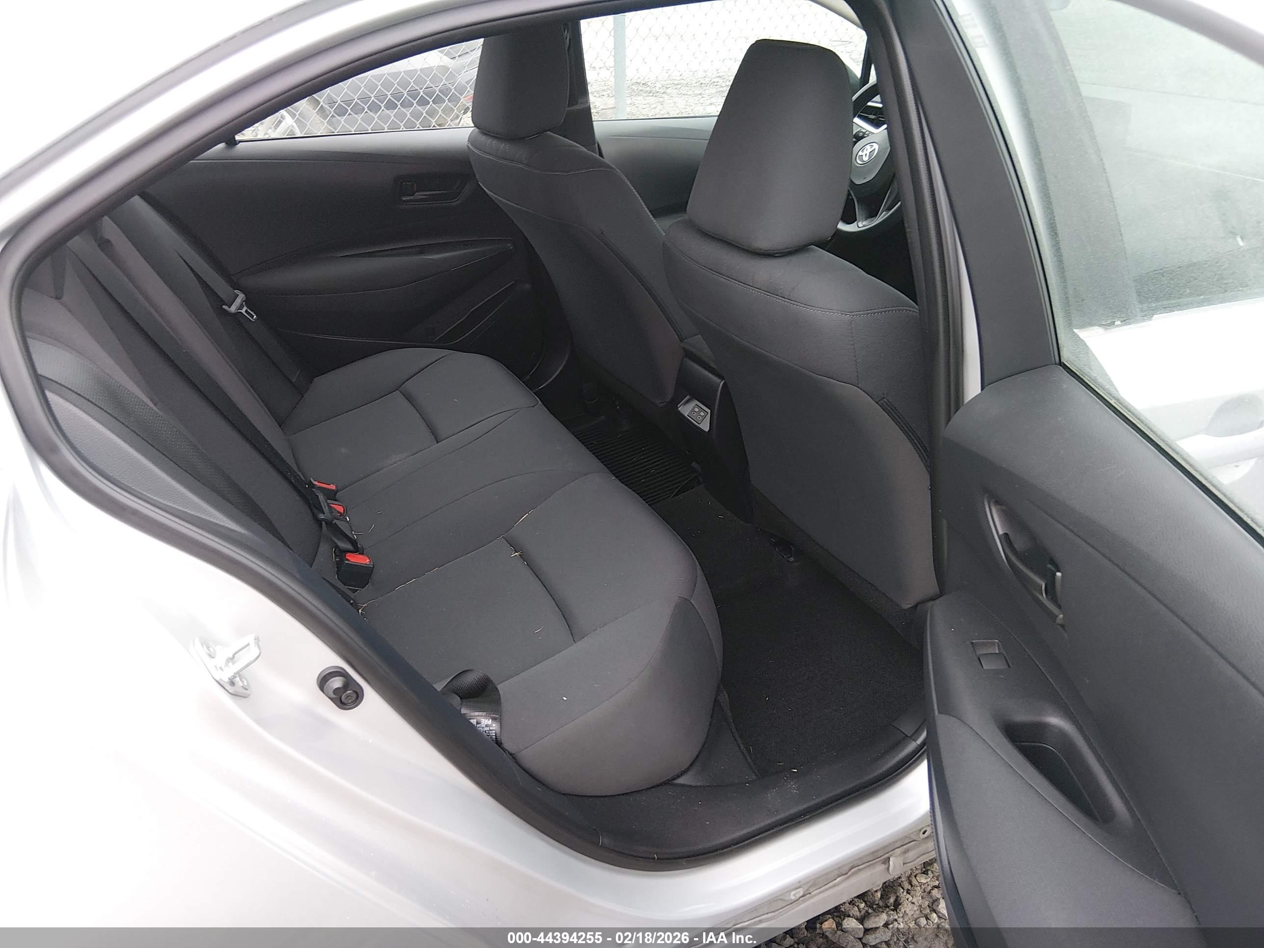 TOYOTA COROLLA image 8