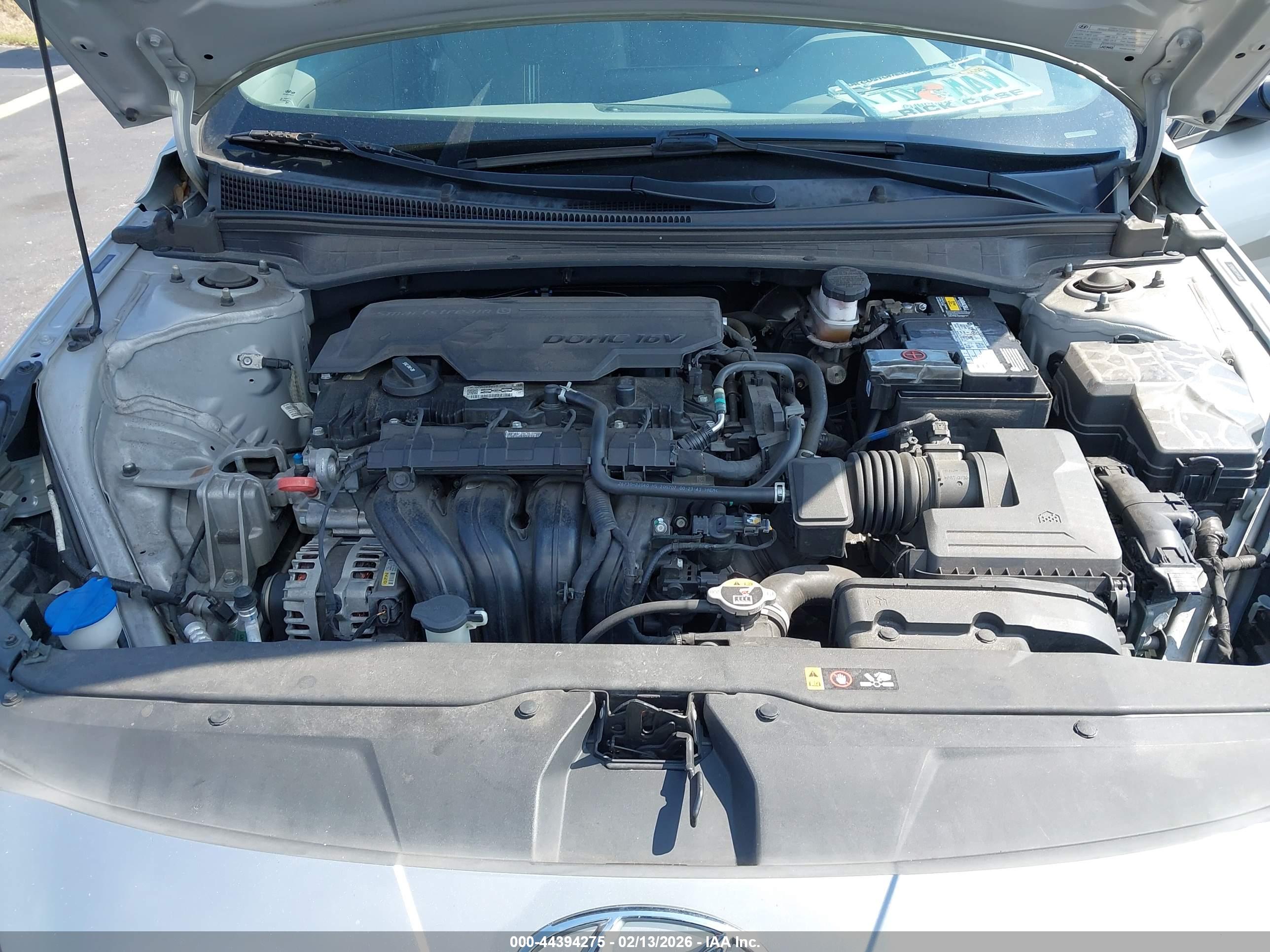HYUNDAI ELANTRA image 10