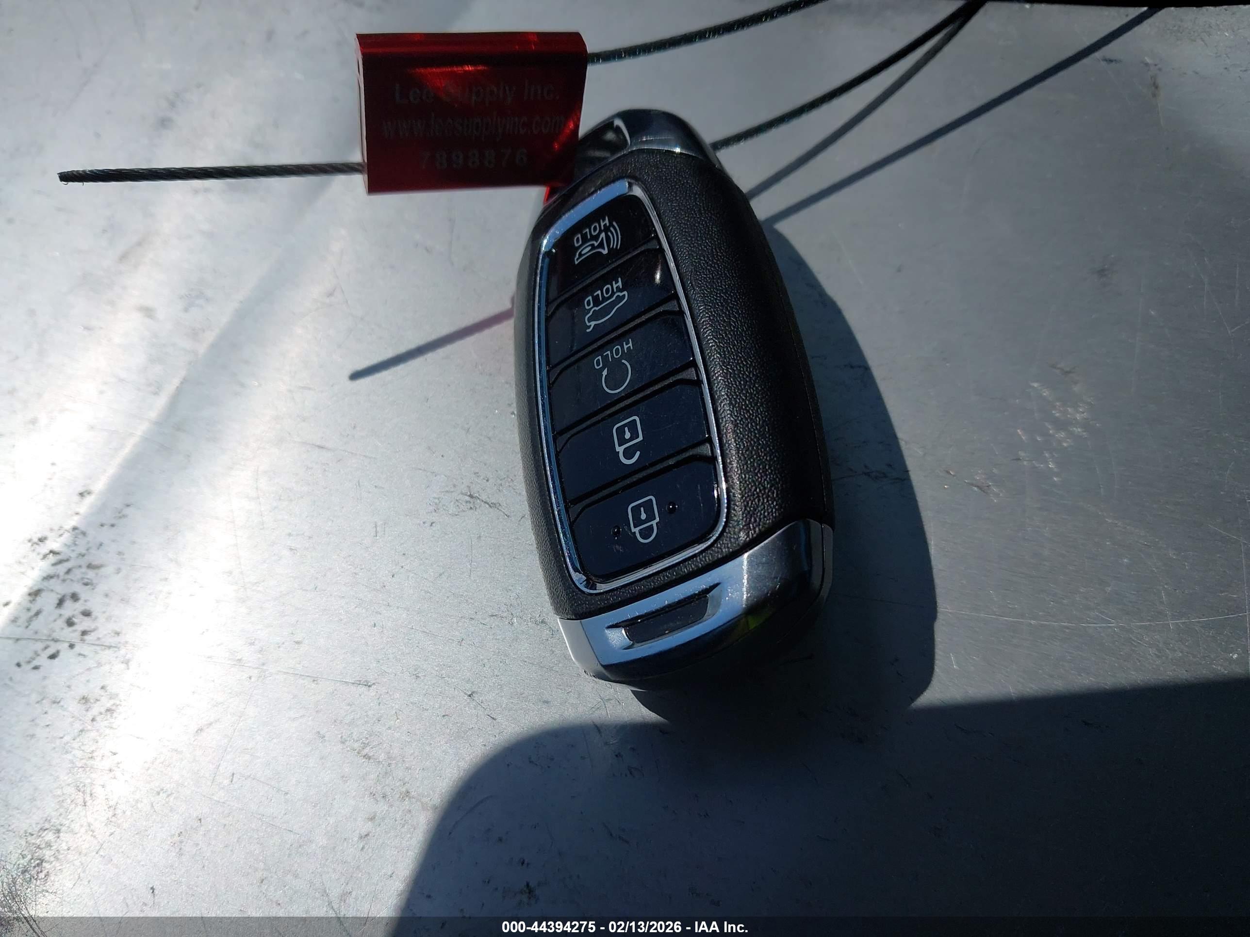 HYUNDAI ELANTRA image 11