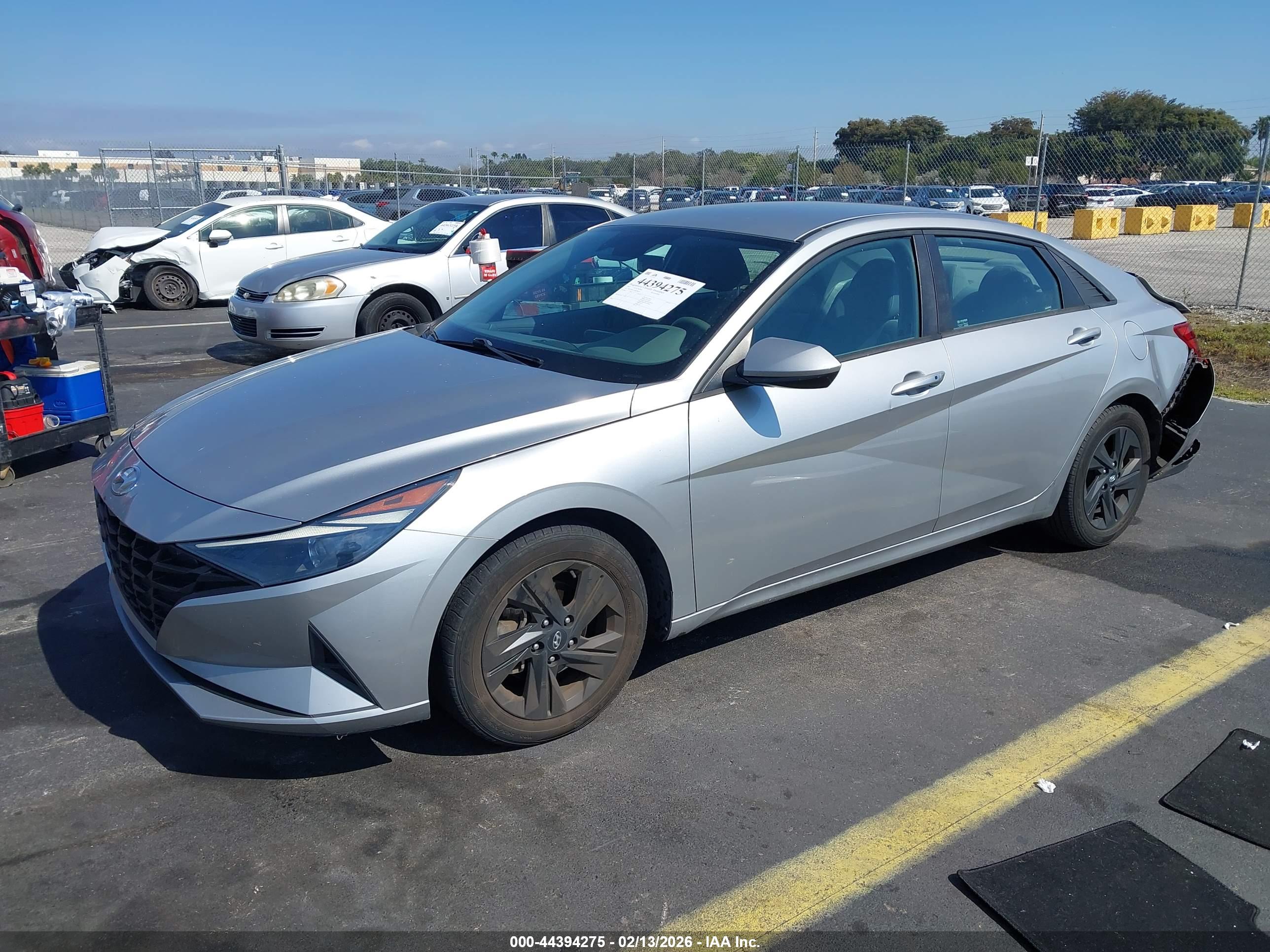 HYUNDAI ELANTRA image 2