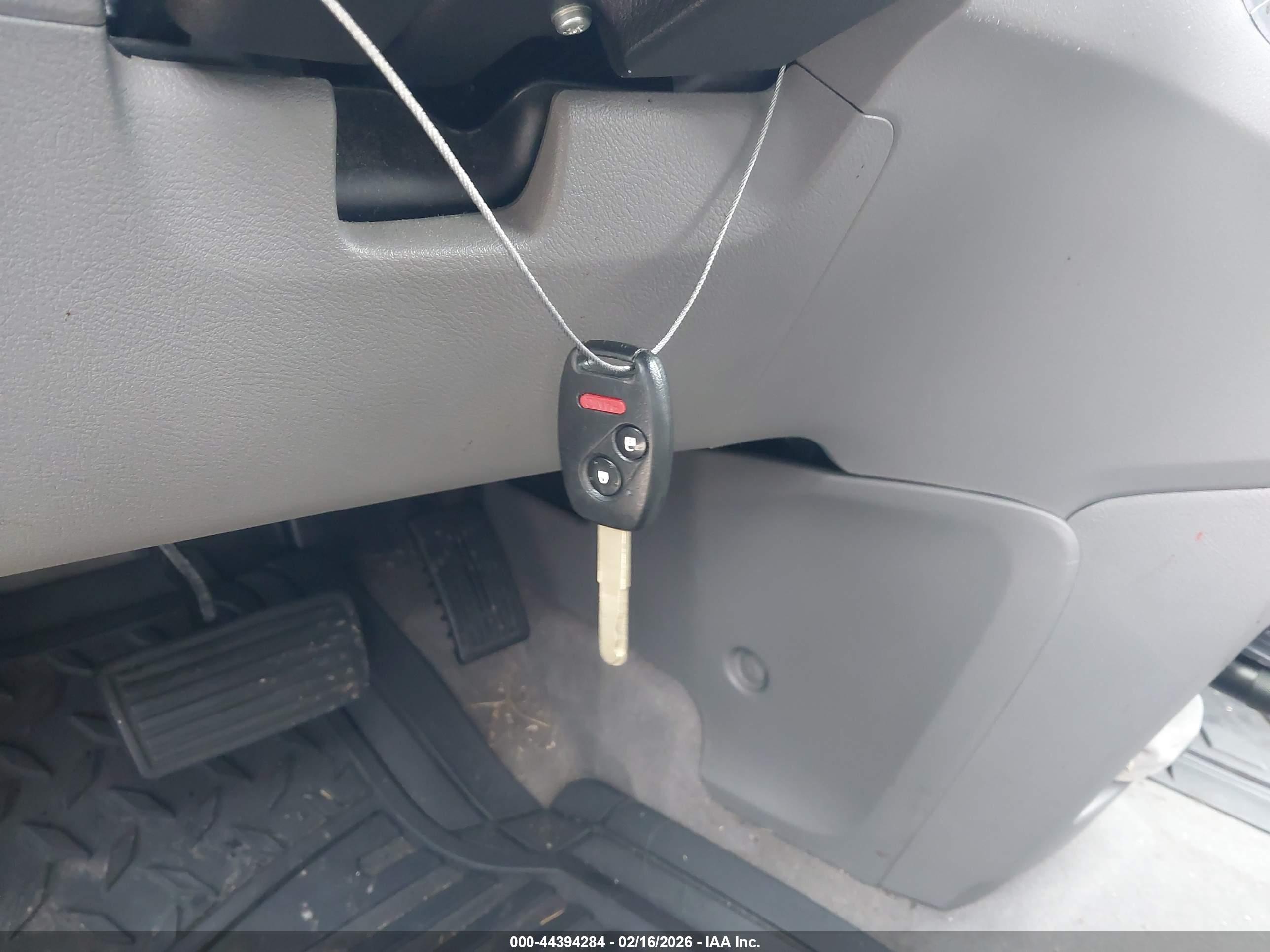 HONDA CR-V image 11