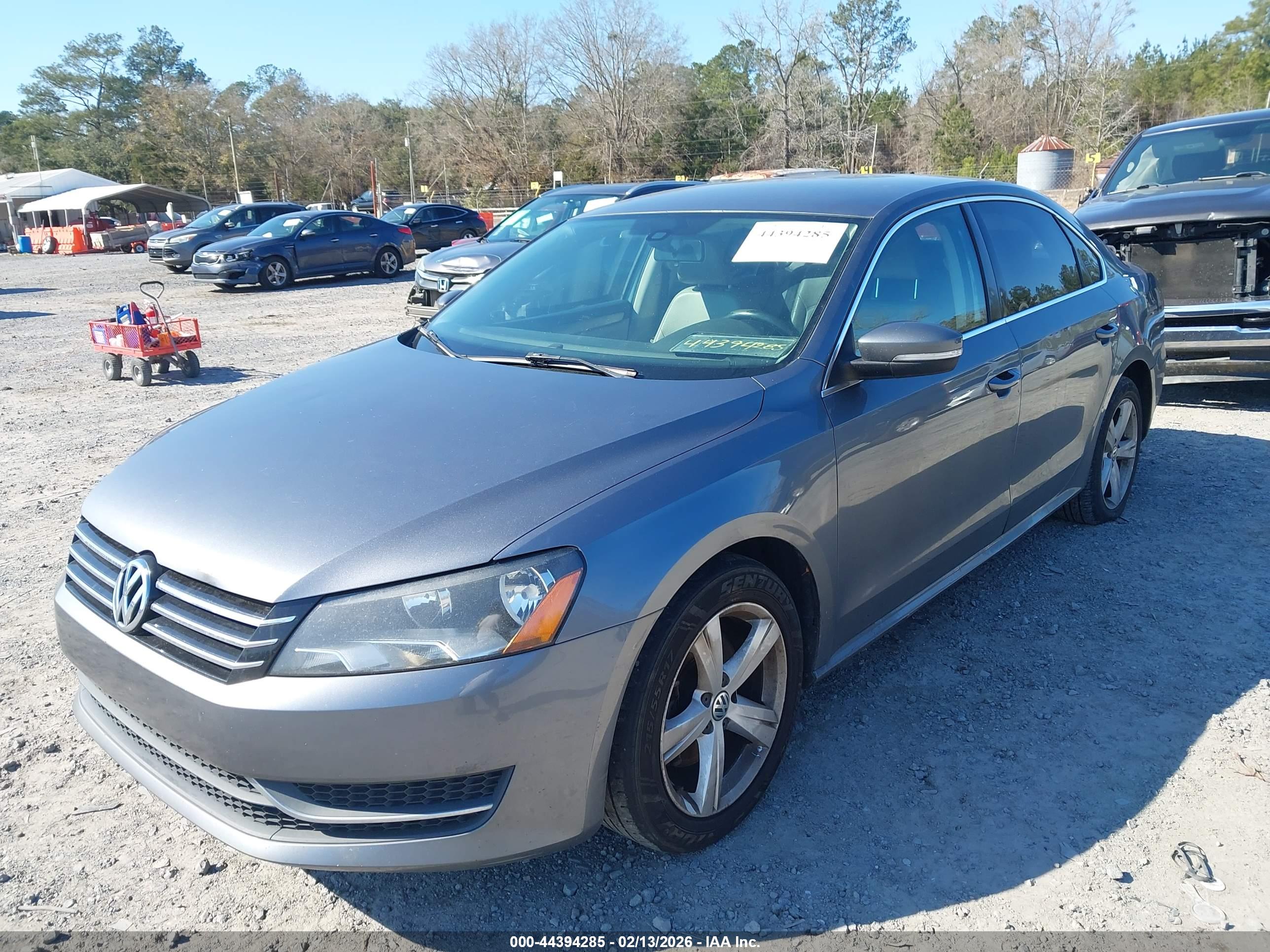 VOLKSWAGEN PASSAT image 6